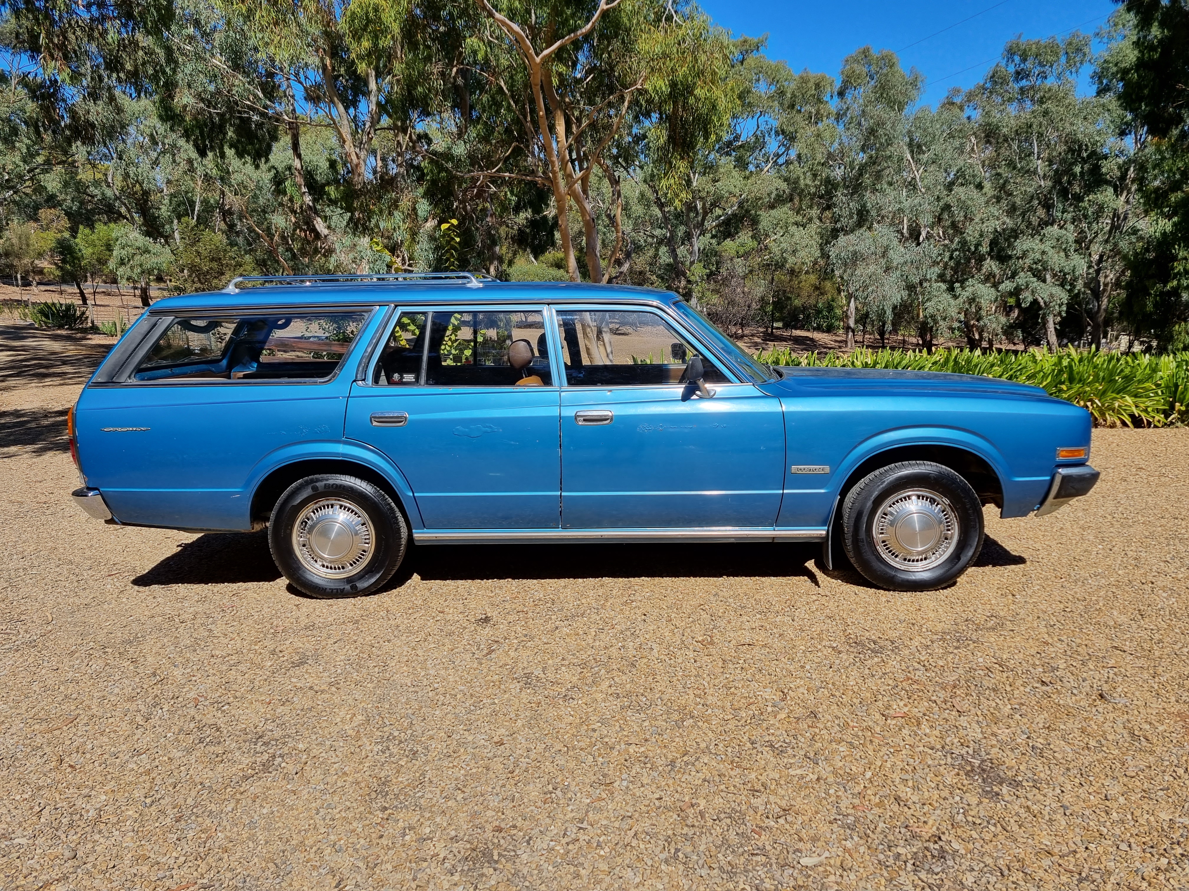 1976 TOYOTA CROWN WAGON