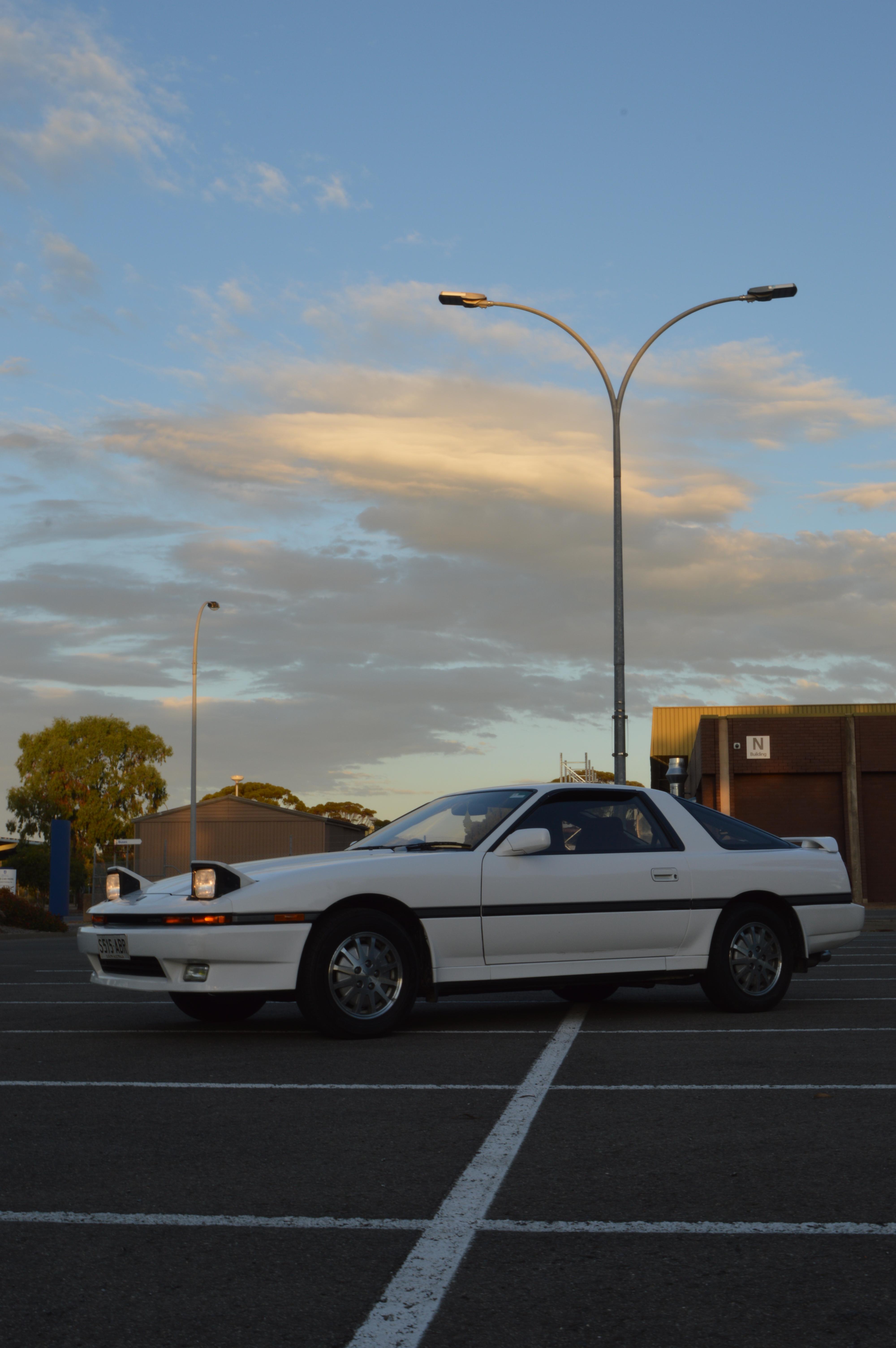 1986 TOYOTA SUPRA SPORTSROOF 4 SP AUTOMATIC 2D LIFTBACK