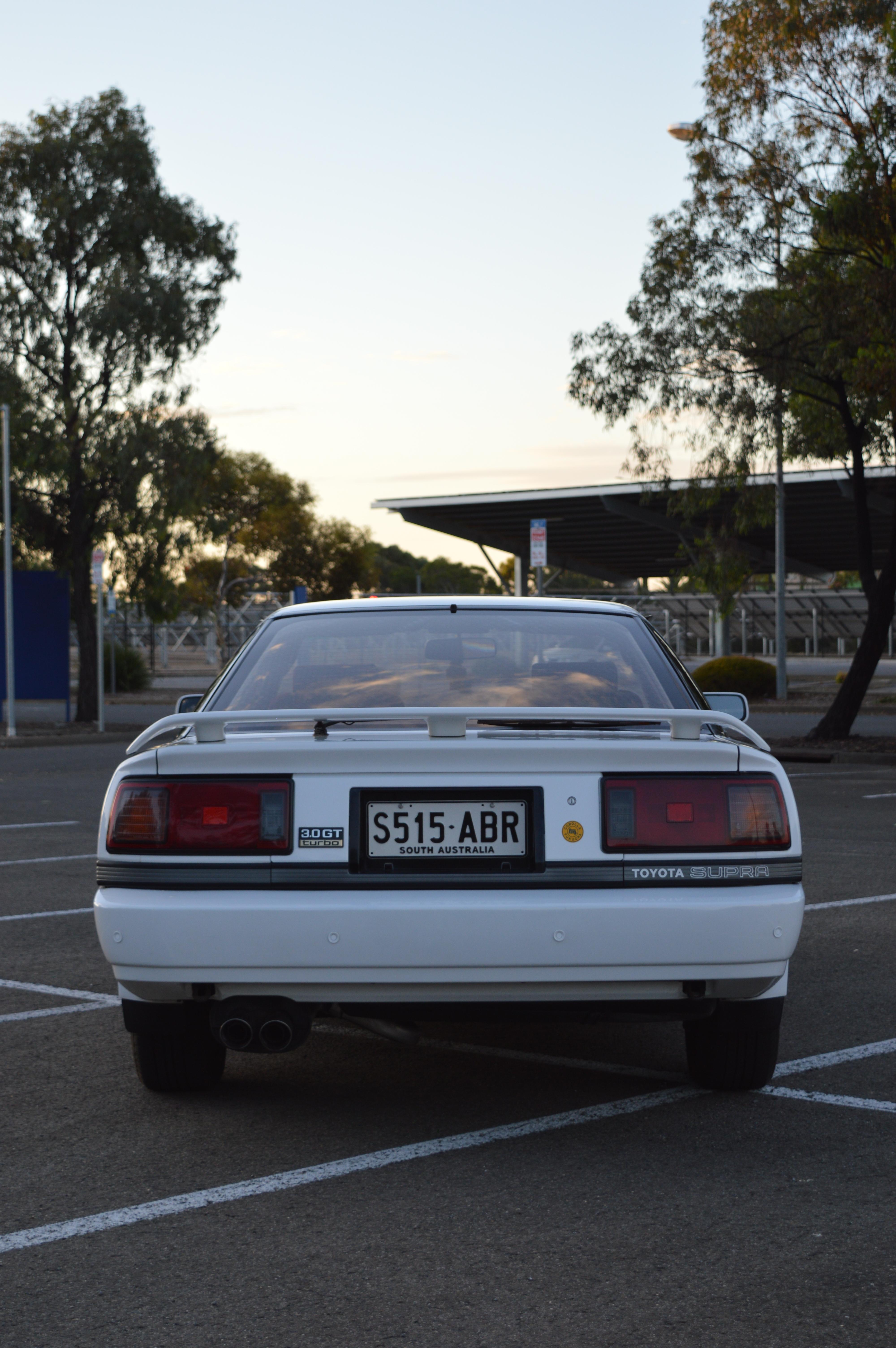 1986 TOYOTA SUPRA SPORTSROOF 4 SP AUTOMATIC 2D LIFTBACK