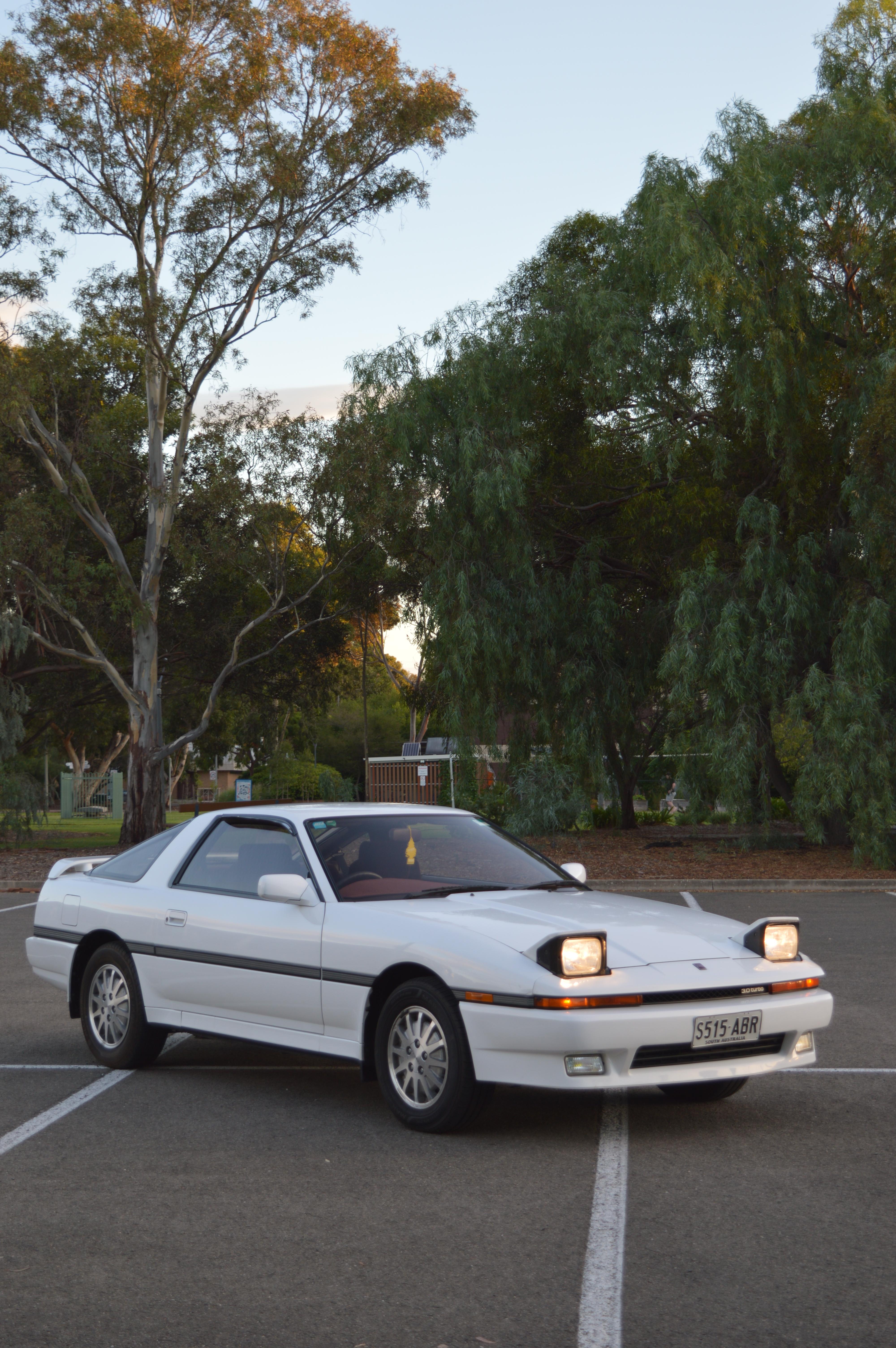 1986 TOYOTA SUPRA SPORTSROOF 4 SP AUTOMATIC 2D LIFTBACK