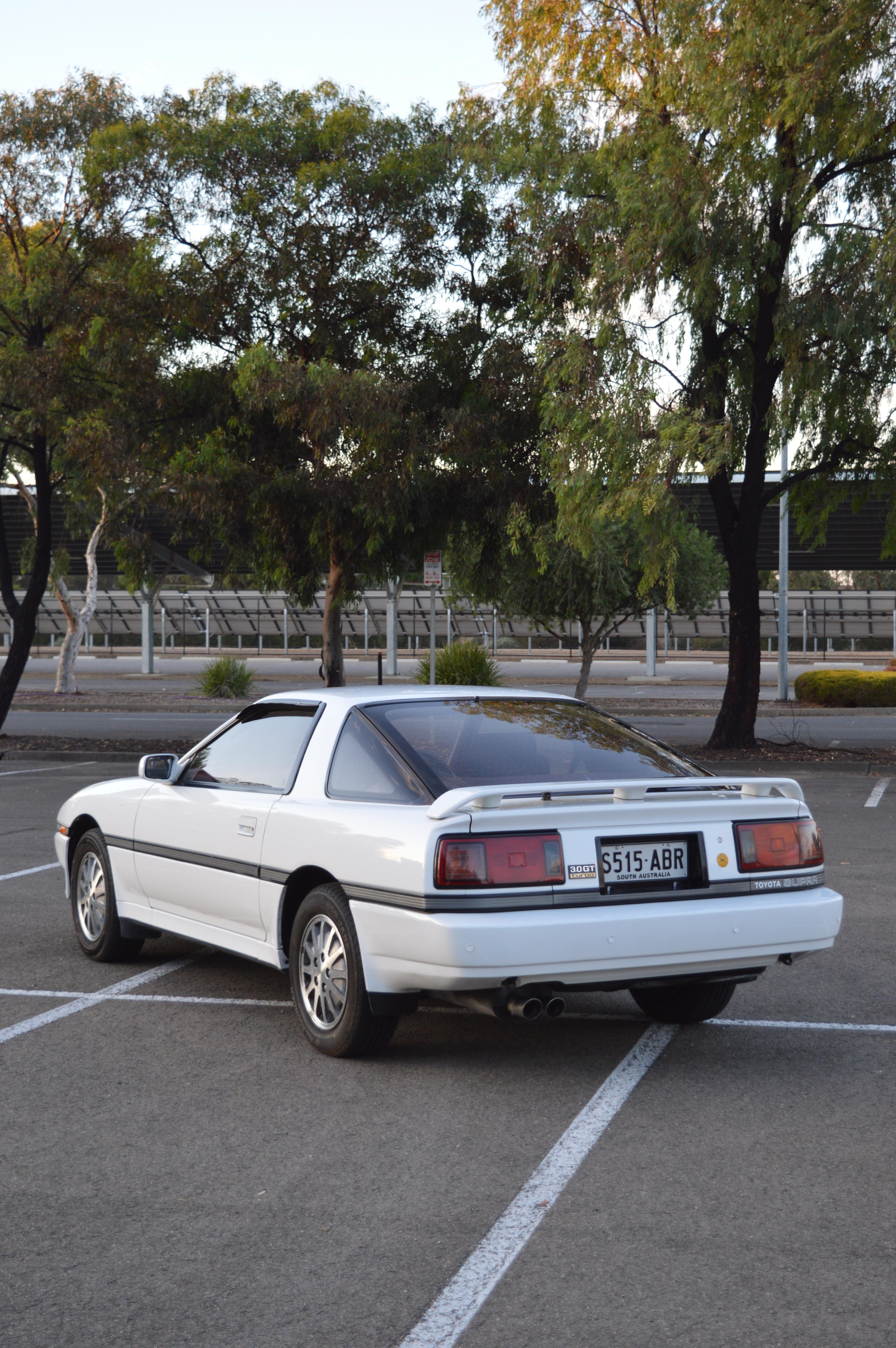 1986 TOYOTA SUPRA SPORTSROOF 4 SP AUTOMATIC 2D LIFTBACK