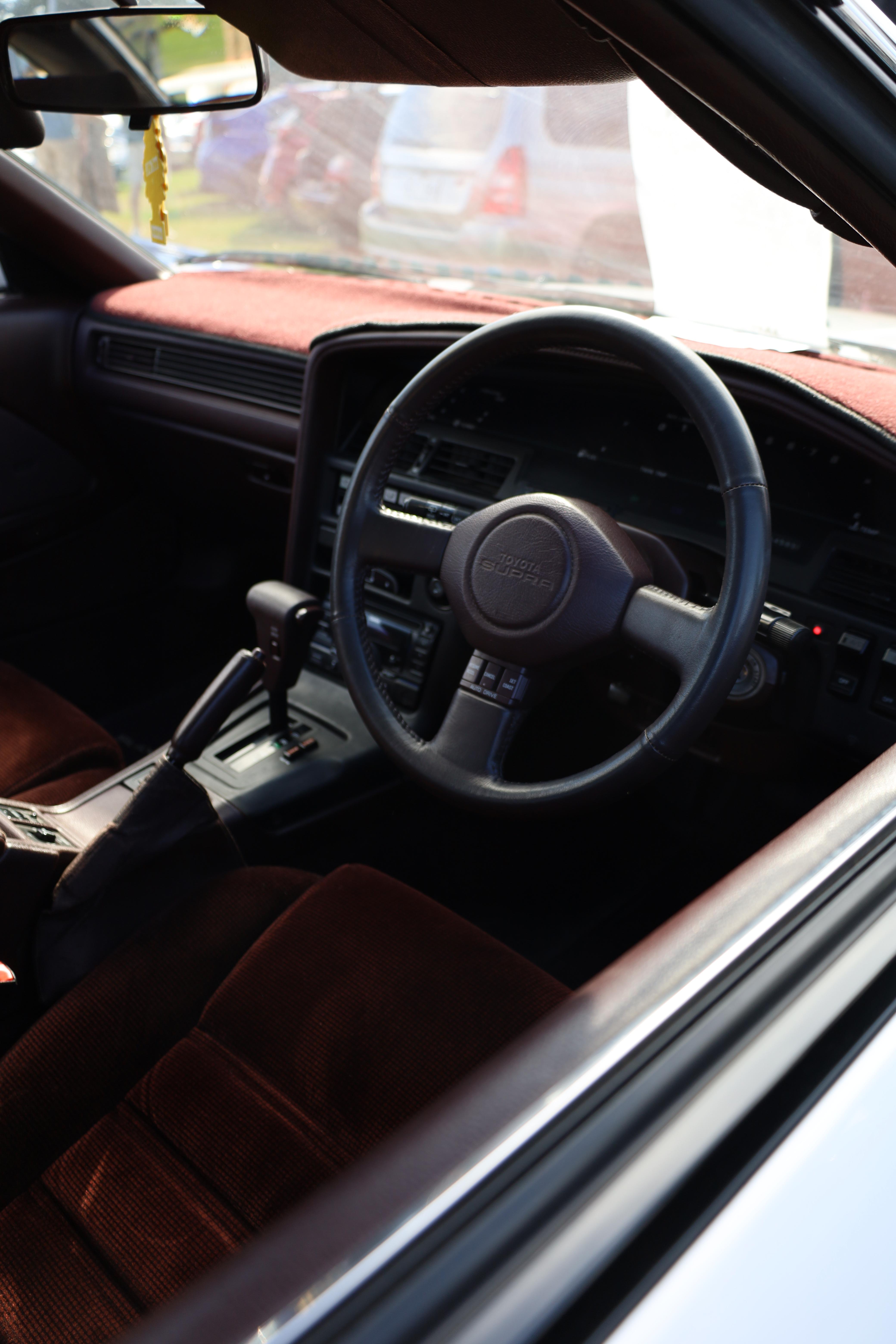 1986 TOYOTA SUPRA SPORTSROOF 4 SP AUTOMATIC 2D LIFTBACK