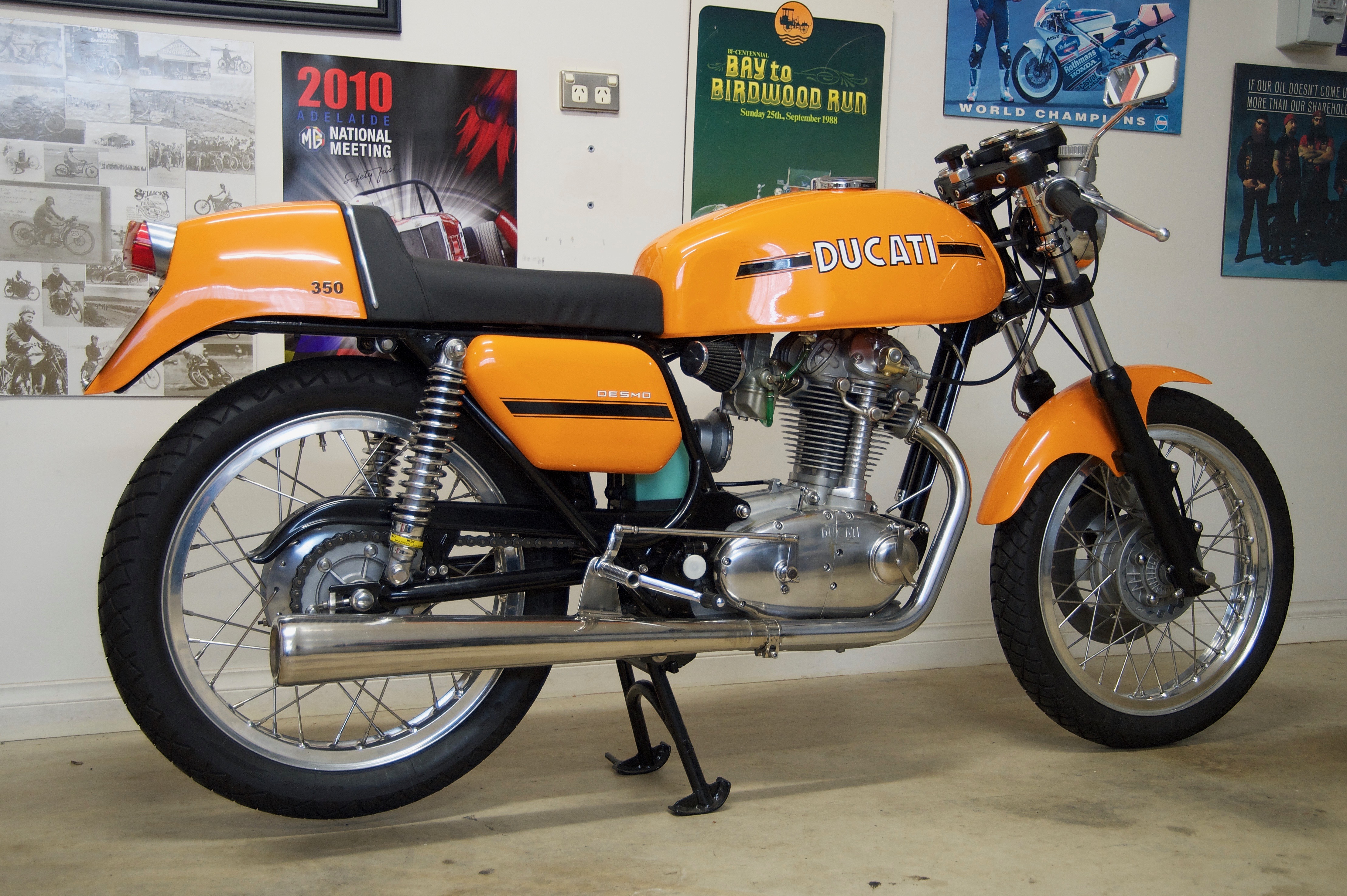 1974 DUCATI DESMO 350CC ROAD 