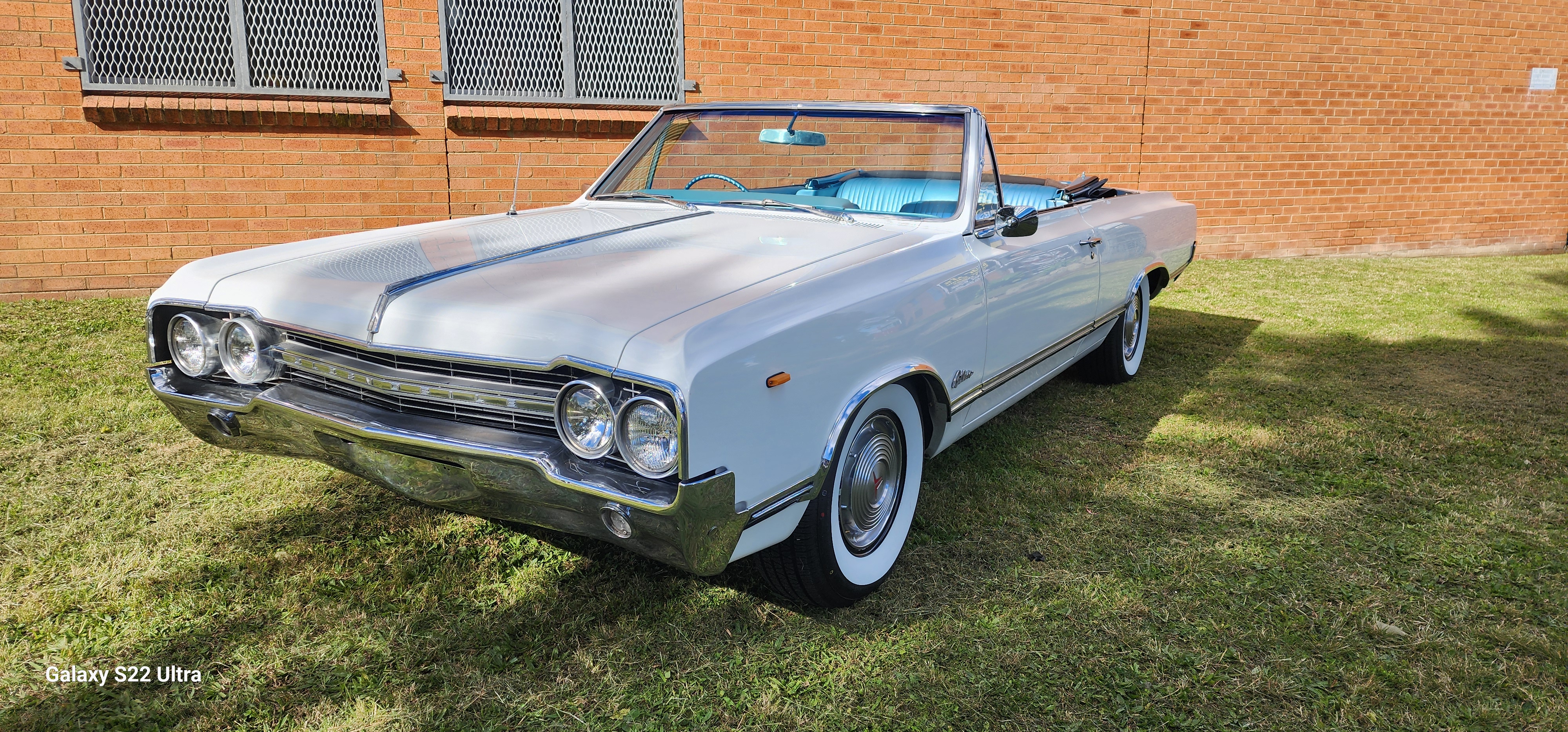 1965 OLDSMOBILE CUTLASS AUTOMATIC CONVERTIBLE