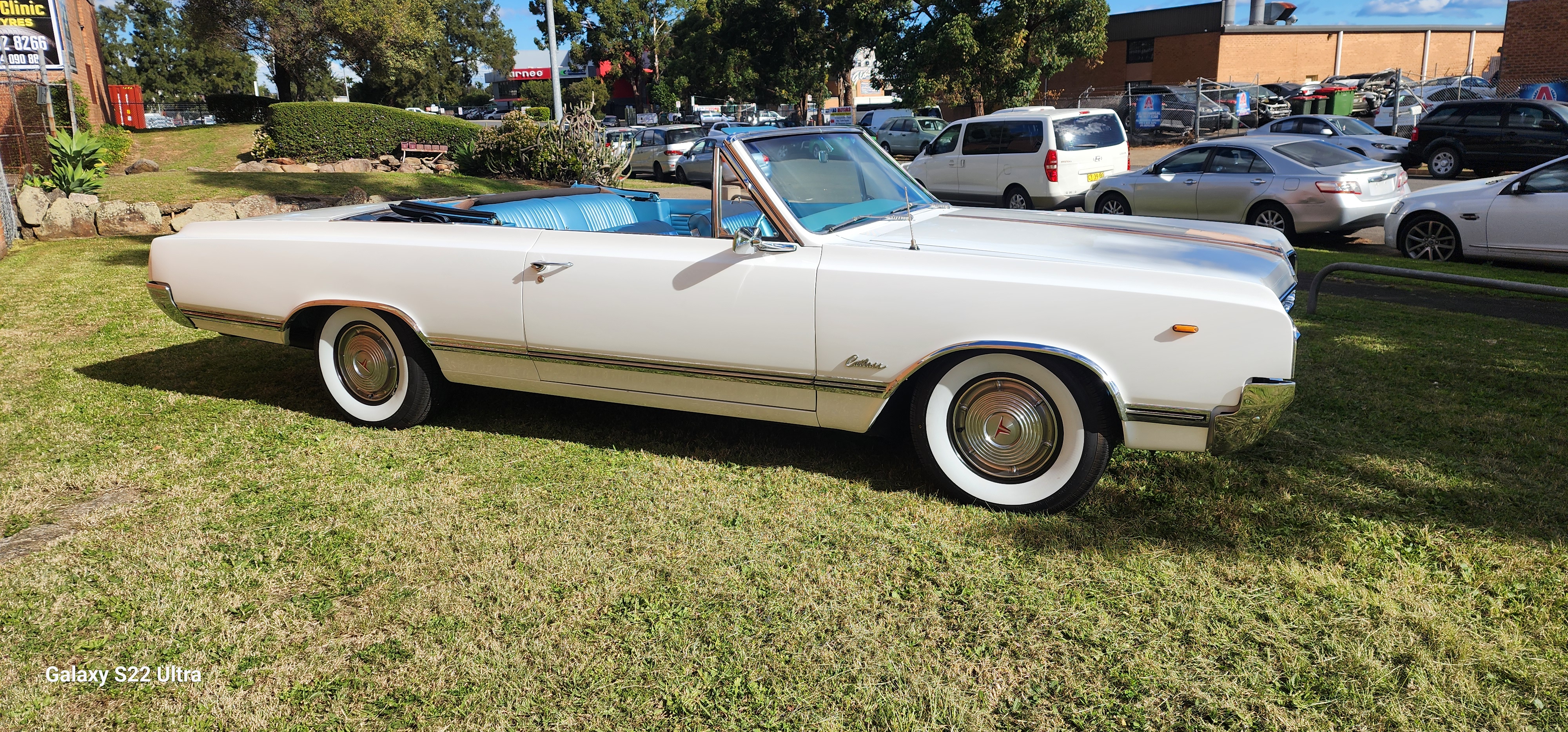 1965 OLDSMOBILE CUTLASS AUTOMATIC CONVERTIBLE