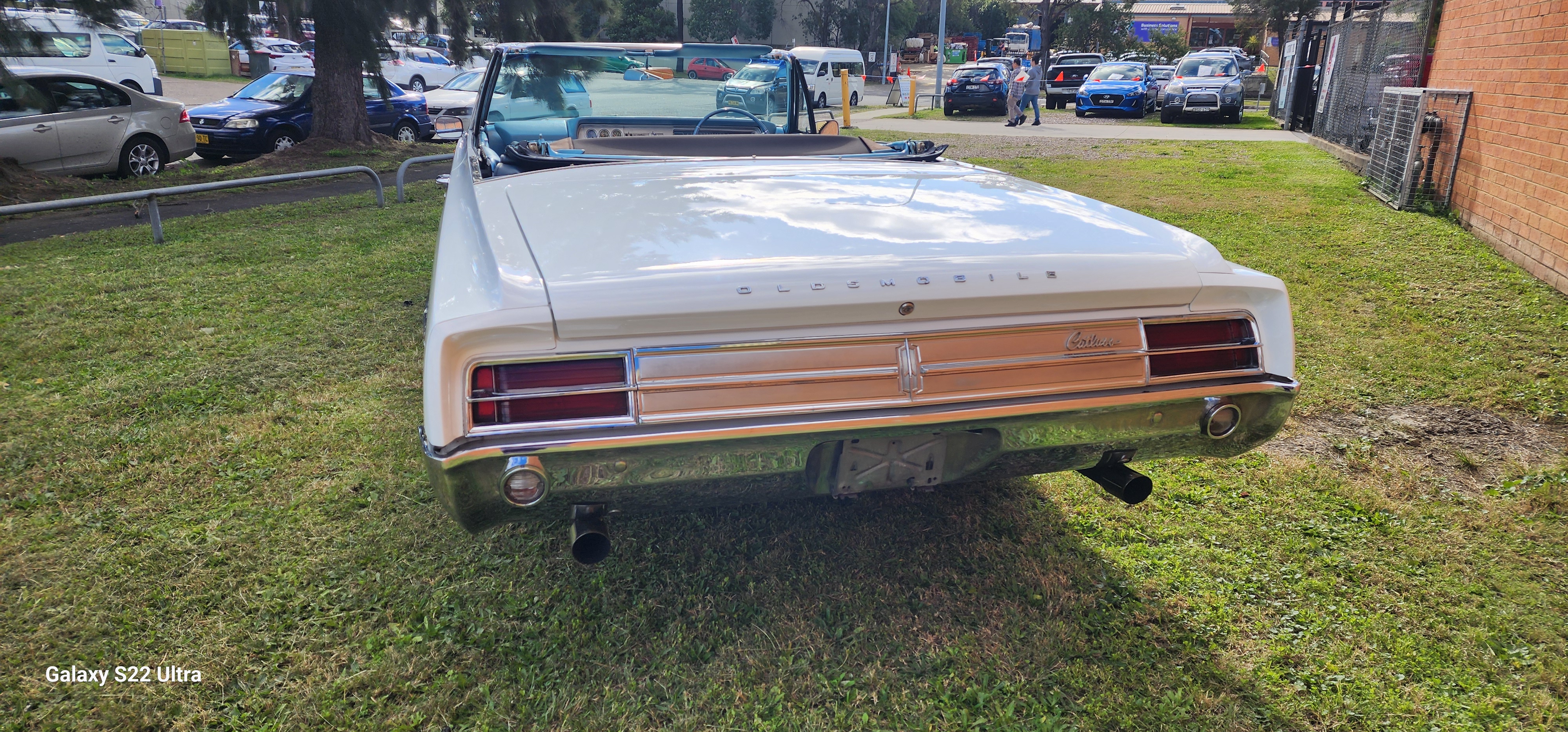 1965 OLDSMOBILE CUTLASS AUTOMATIC CONVERTIBLE