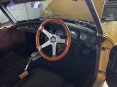 1970 MG MGB MKII AUTOMATIC 
