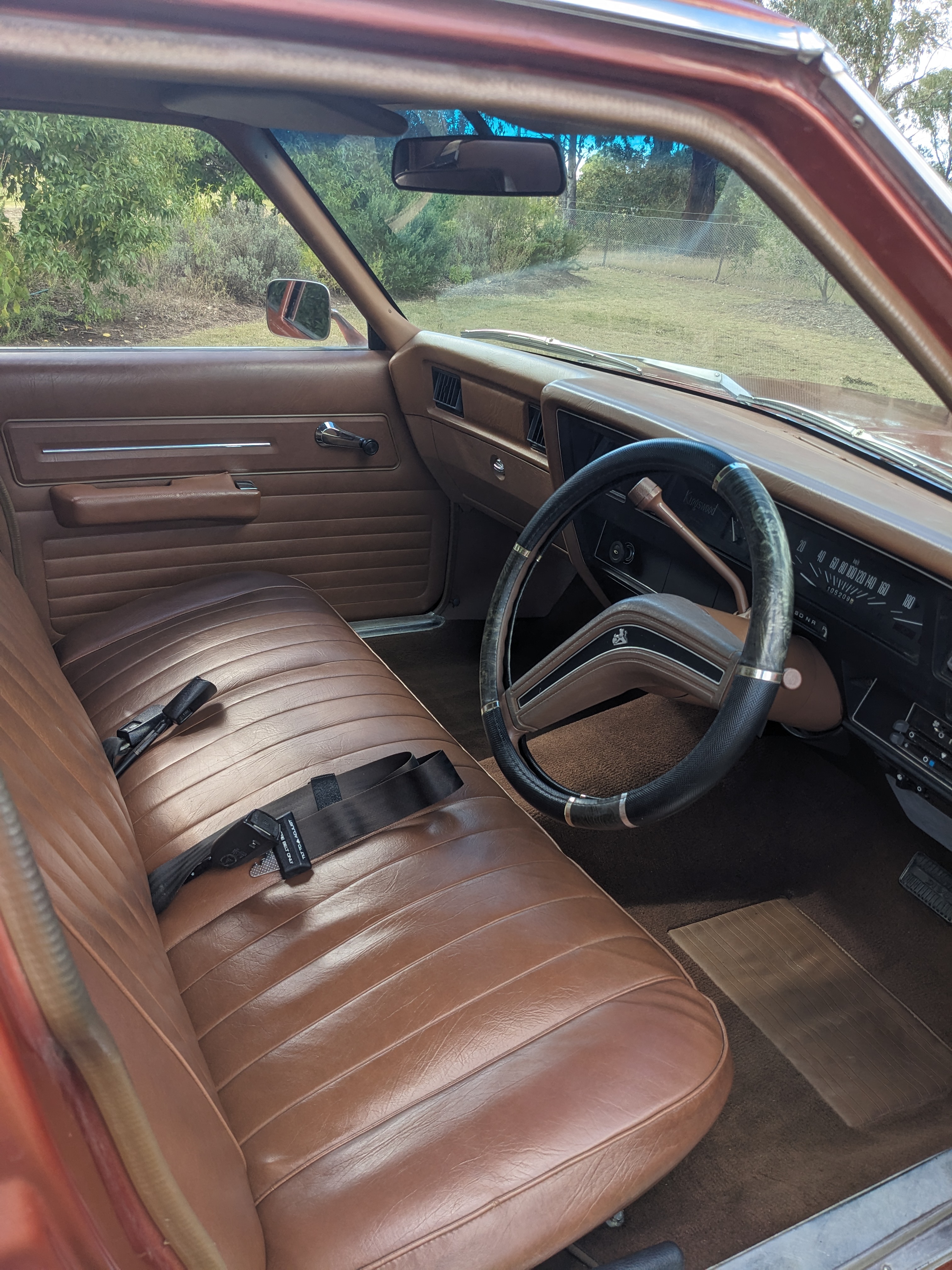 1976 HOLDEN KINGSWOOD HJ SEDAN