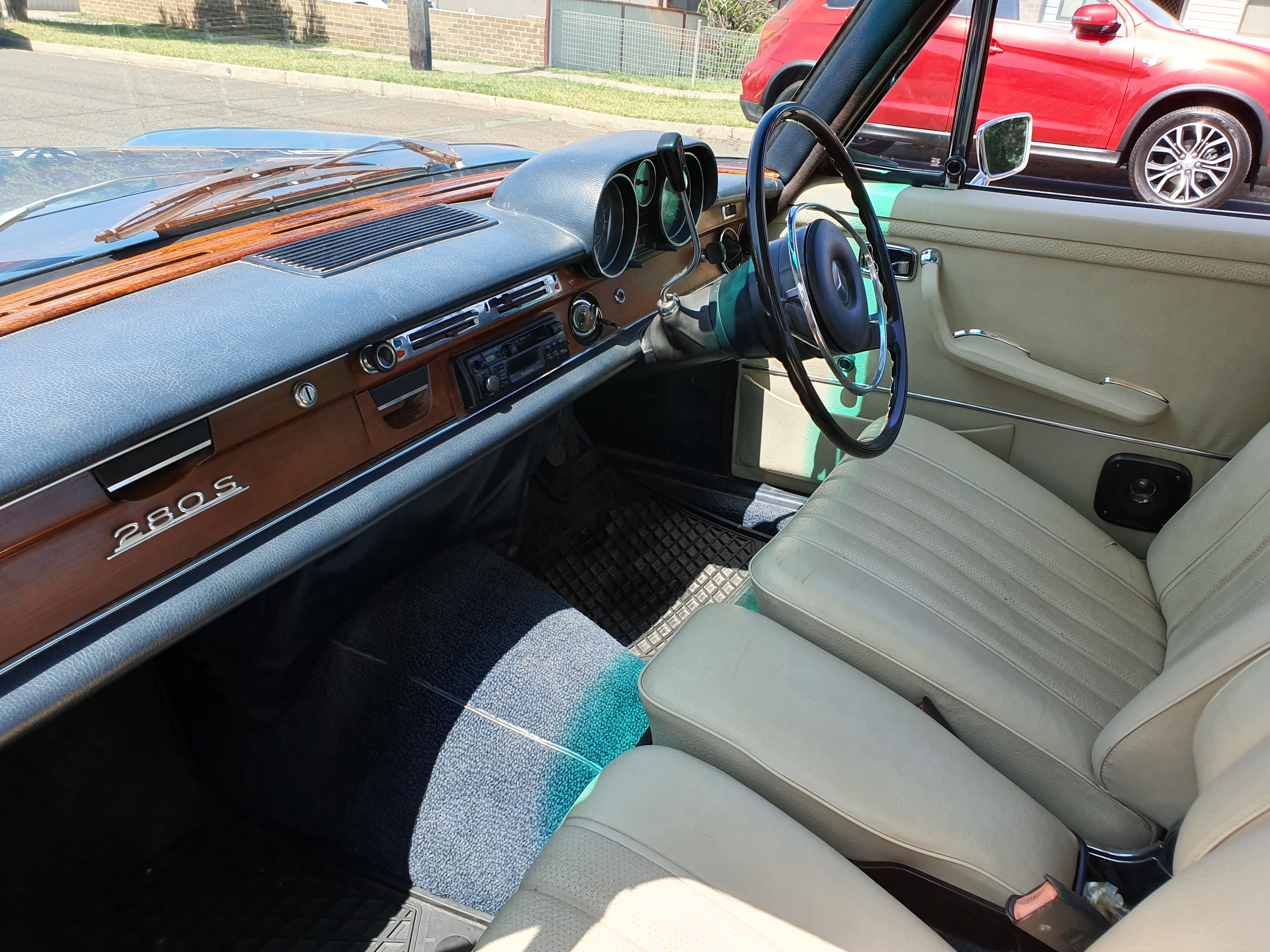 1971 MERCEDES-BENZ 280 S 4 SP MANUAL 4D SEDAN 