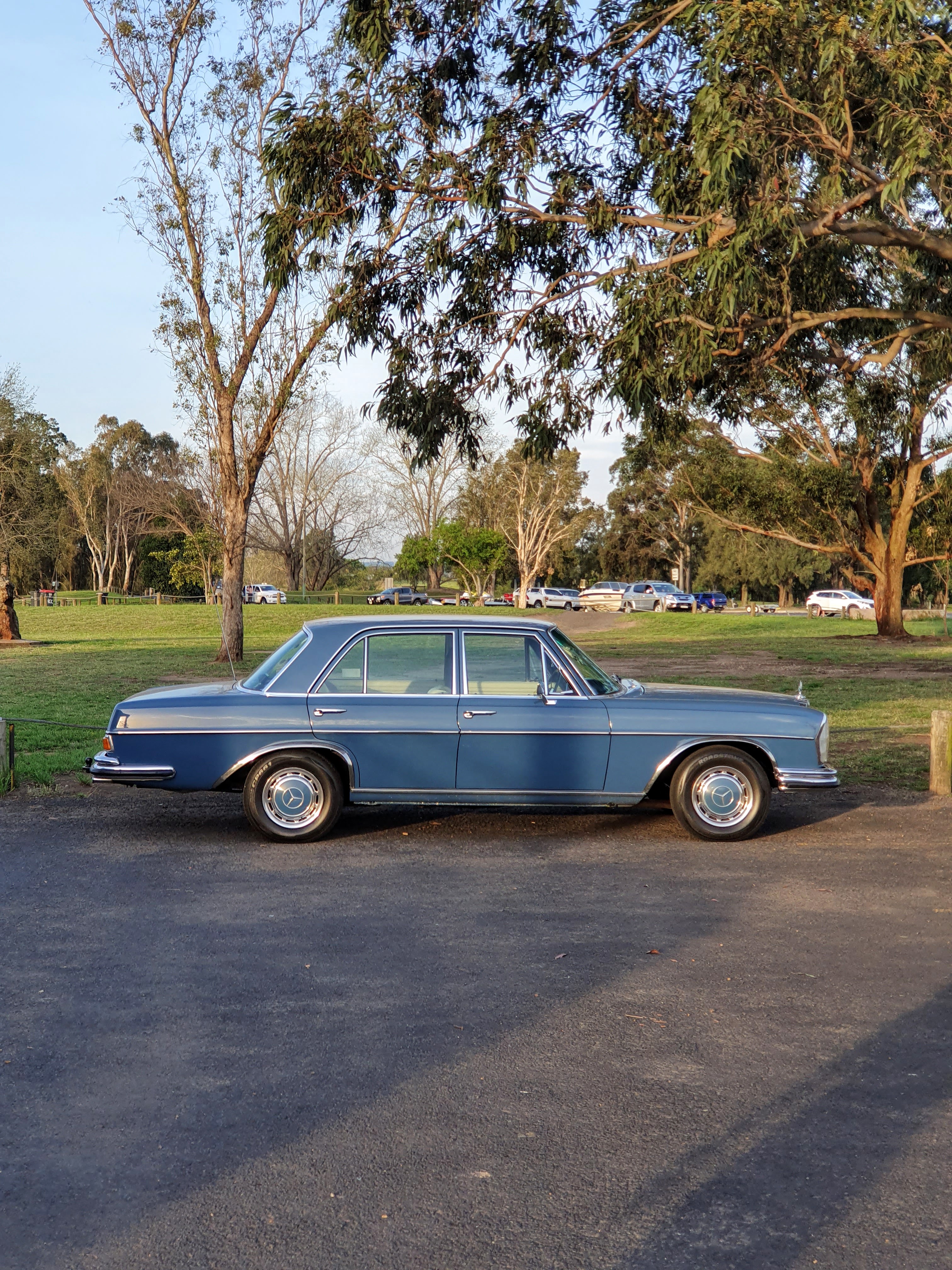 1971 MERCEDES-BENZ 280 S 4 SP MANUAL 4D SEDAN 