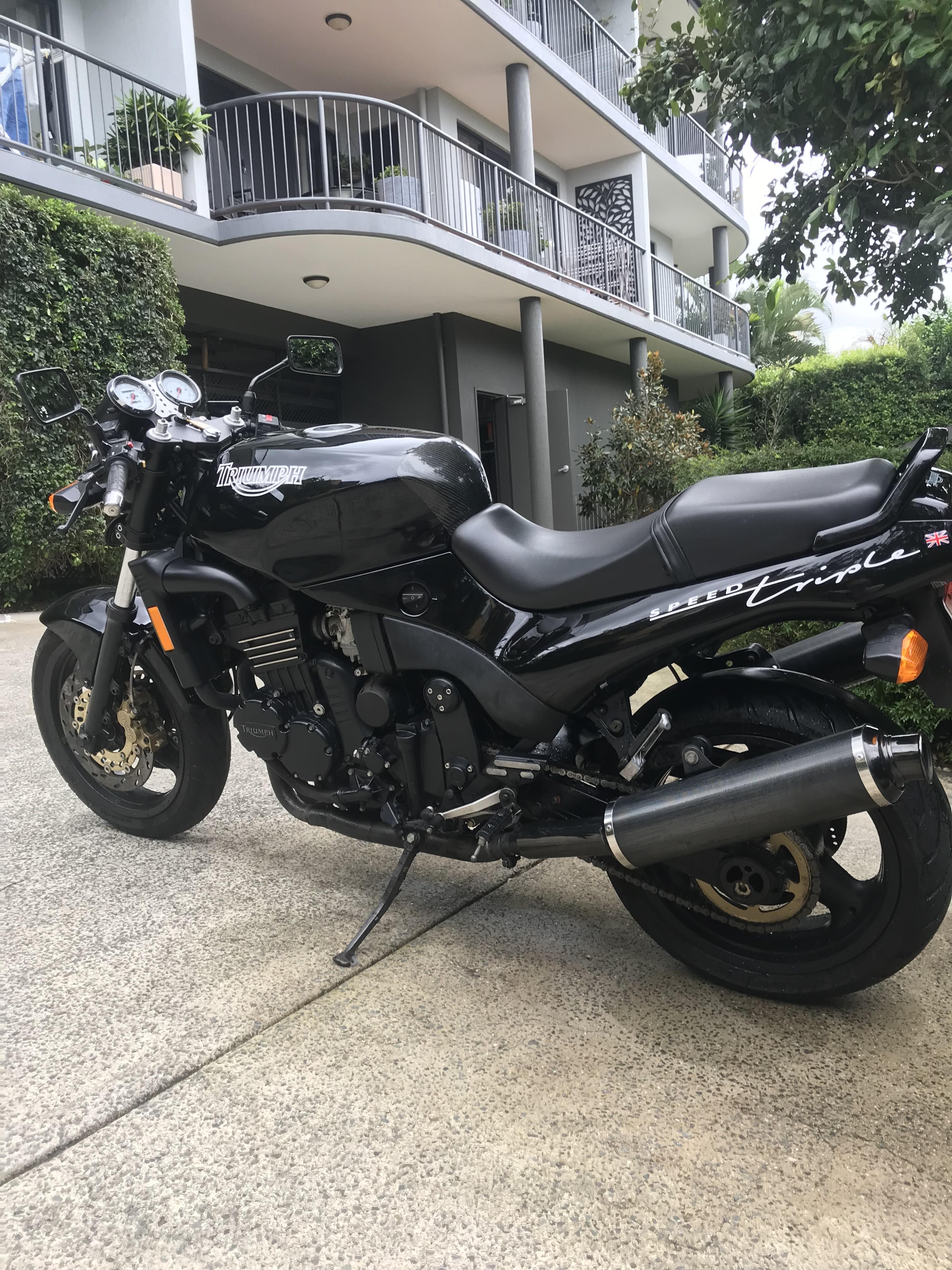 1996 TRIUMPH SPEED TRIPLE 900 ROAD