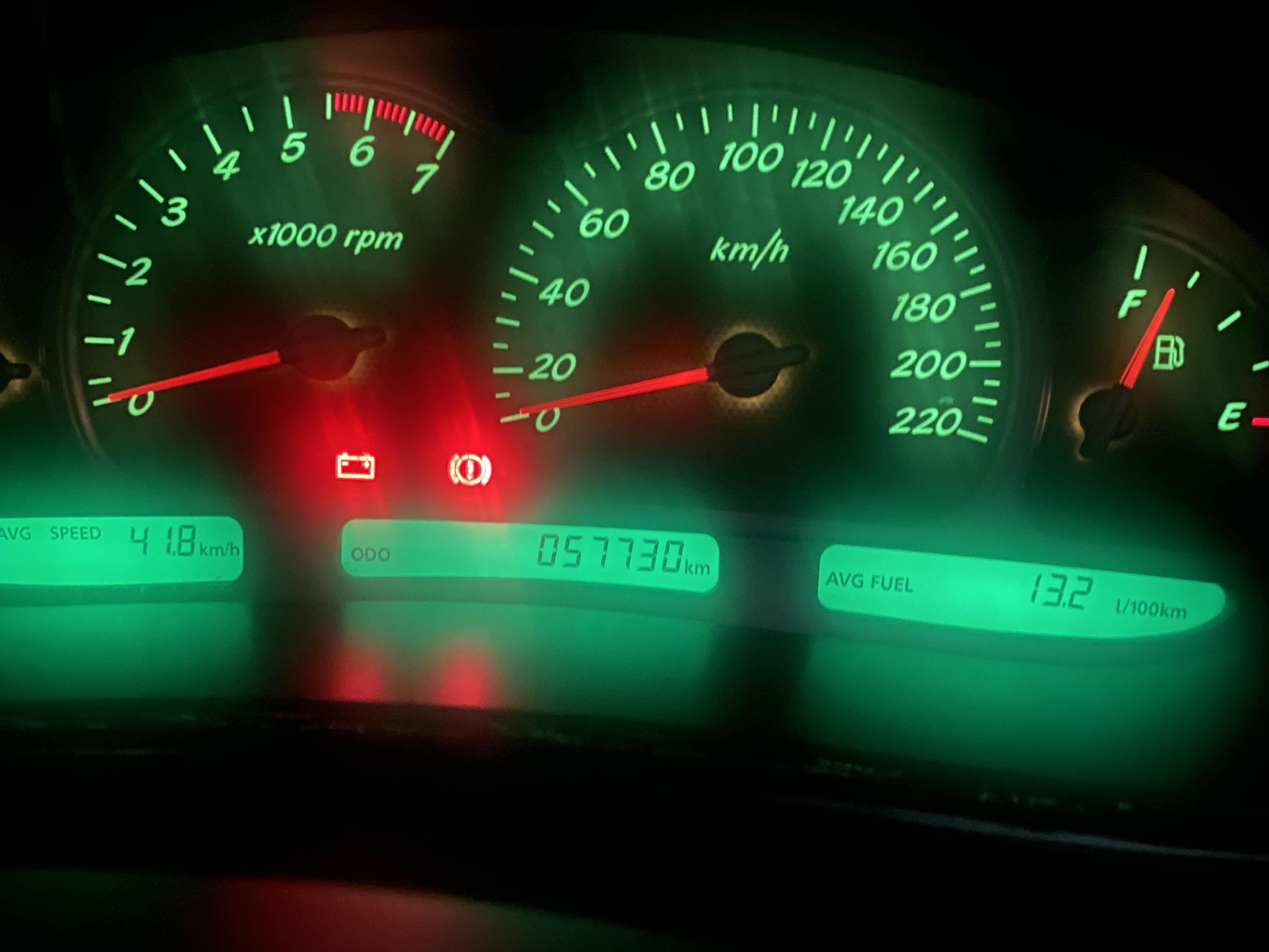 2002 HOLDEN MONARO V2 CV8 4 SP AUTOMATIC 2D COUPE