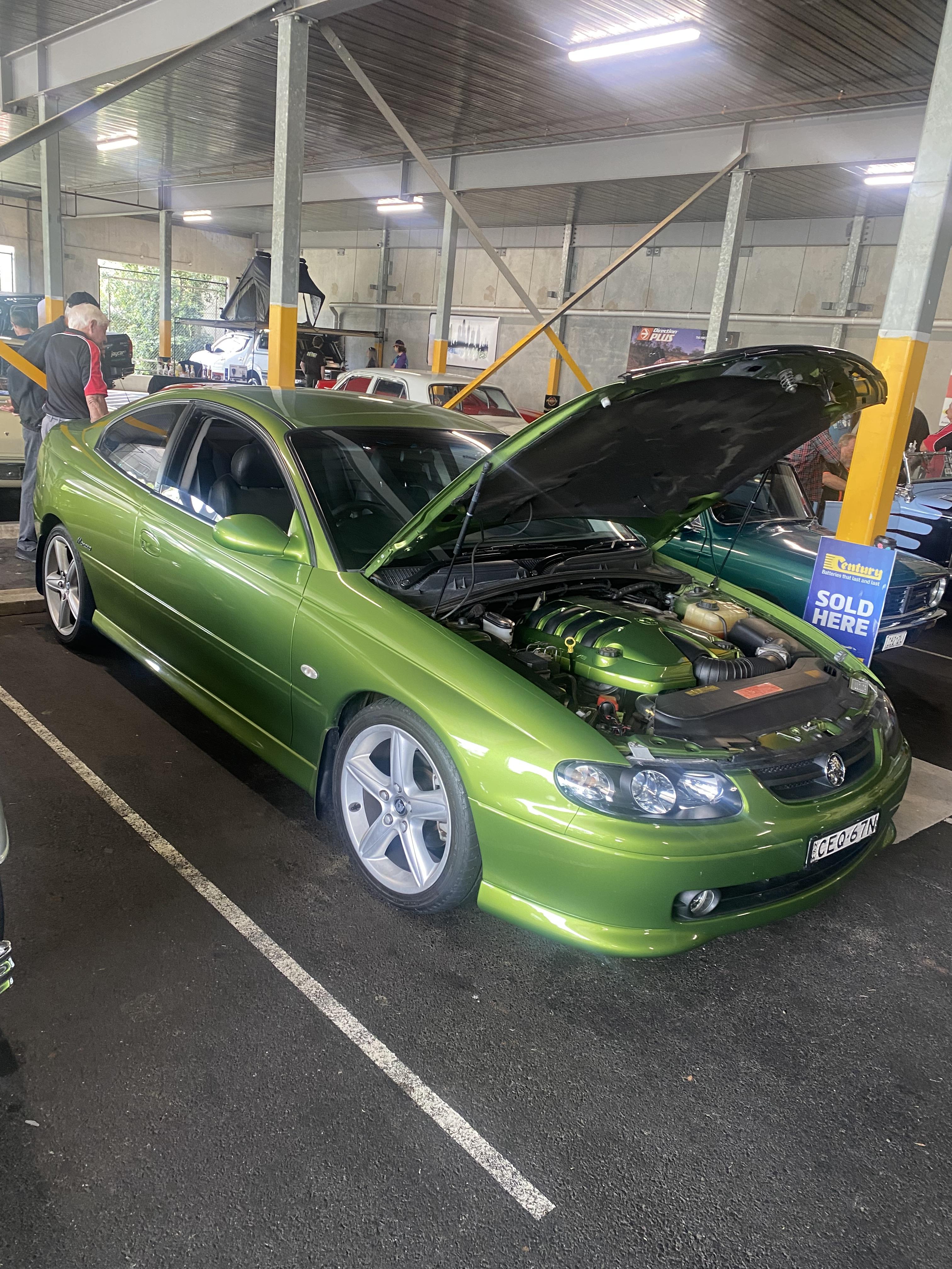 2002 HOLDEN MONARO V2 CV8 4 SP AUTOMATIC 2D COUPE
