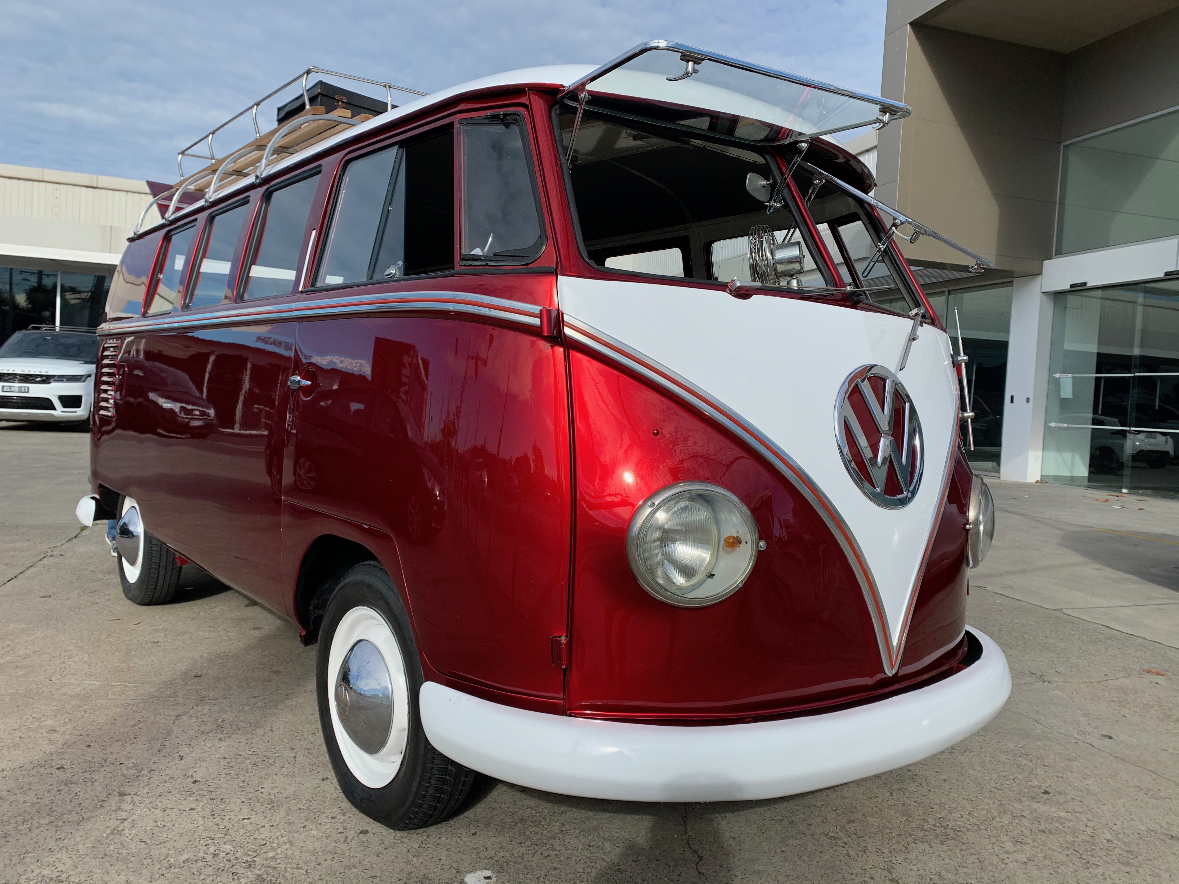 1961 VOLKSWAGEN KOMBI SPLITIE VAN 