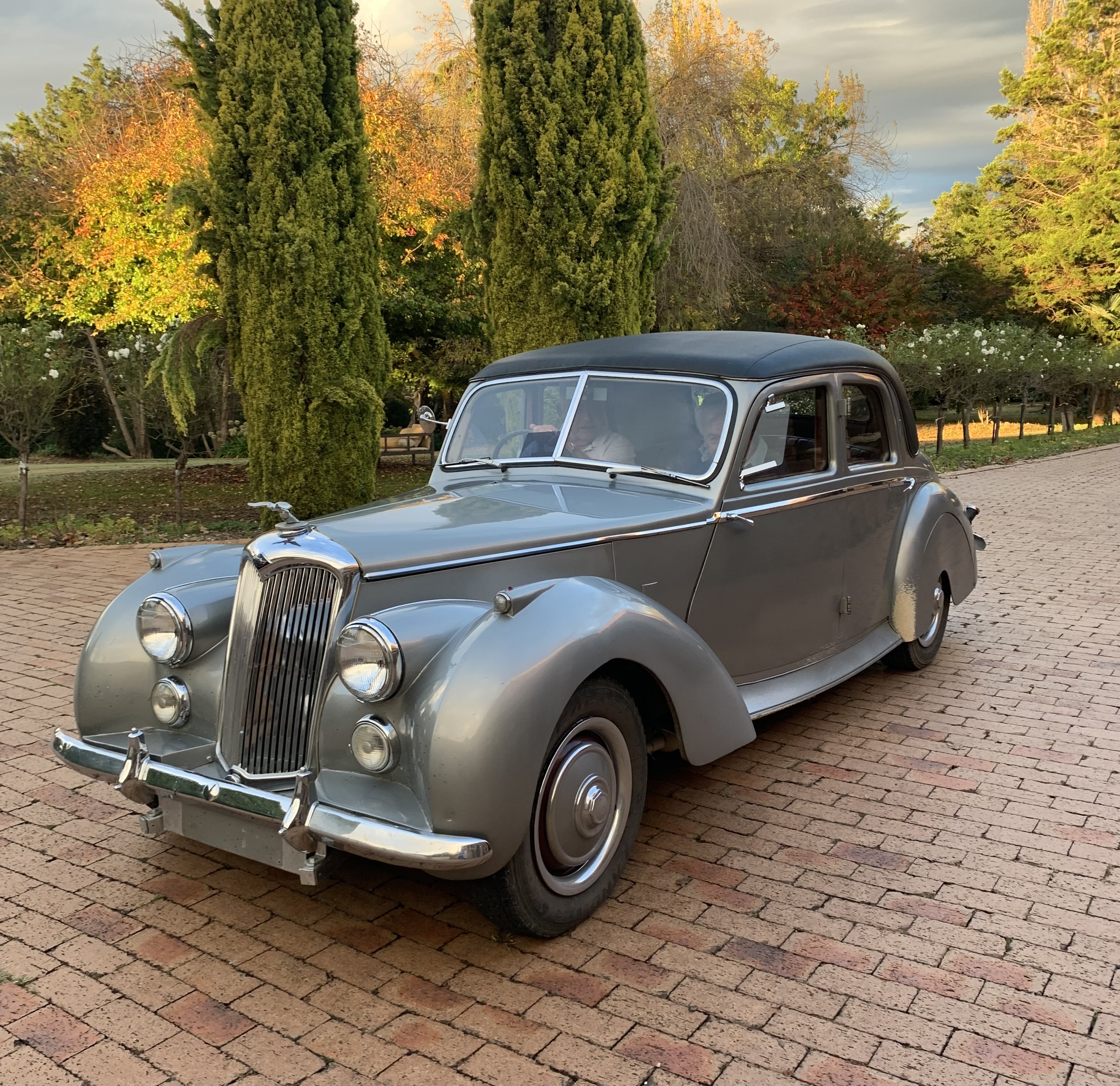 Customised Riley Rme 1954 RILEY RME 4D SALOON - JCW5303947 - JUST CARS