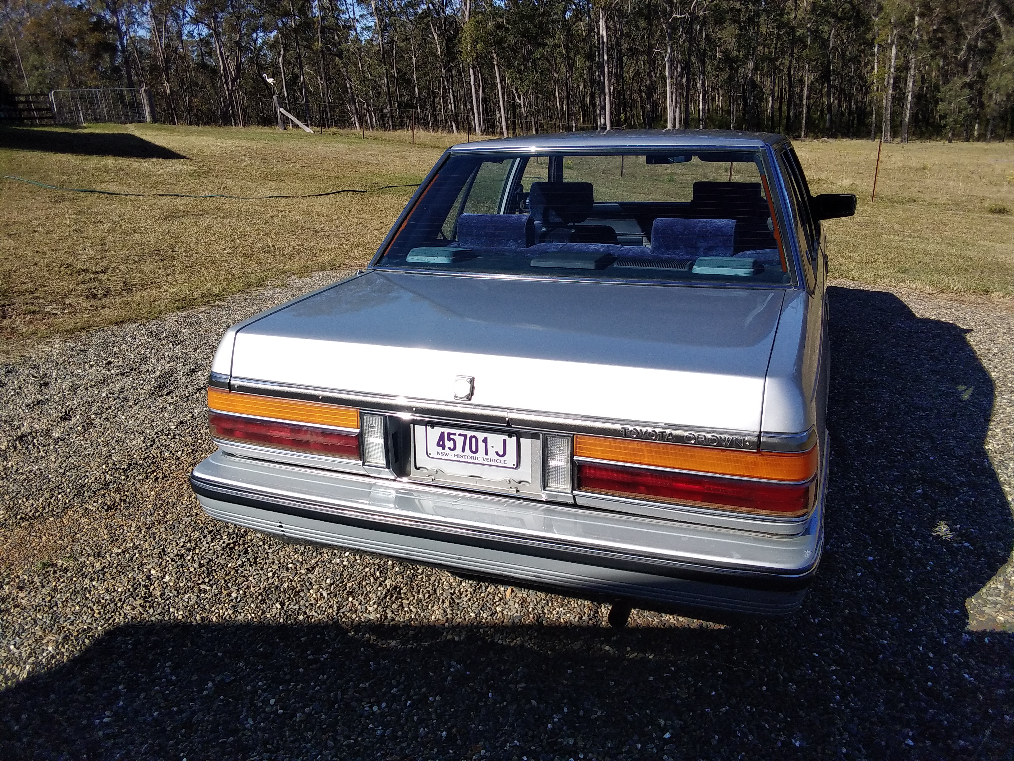 1985 TOYOTA CROWN ROYAL 4 SP AUTOMATIC 4D SEDAN