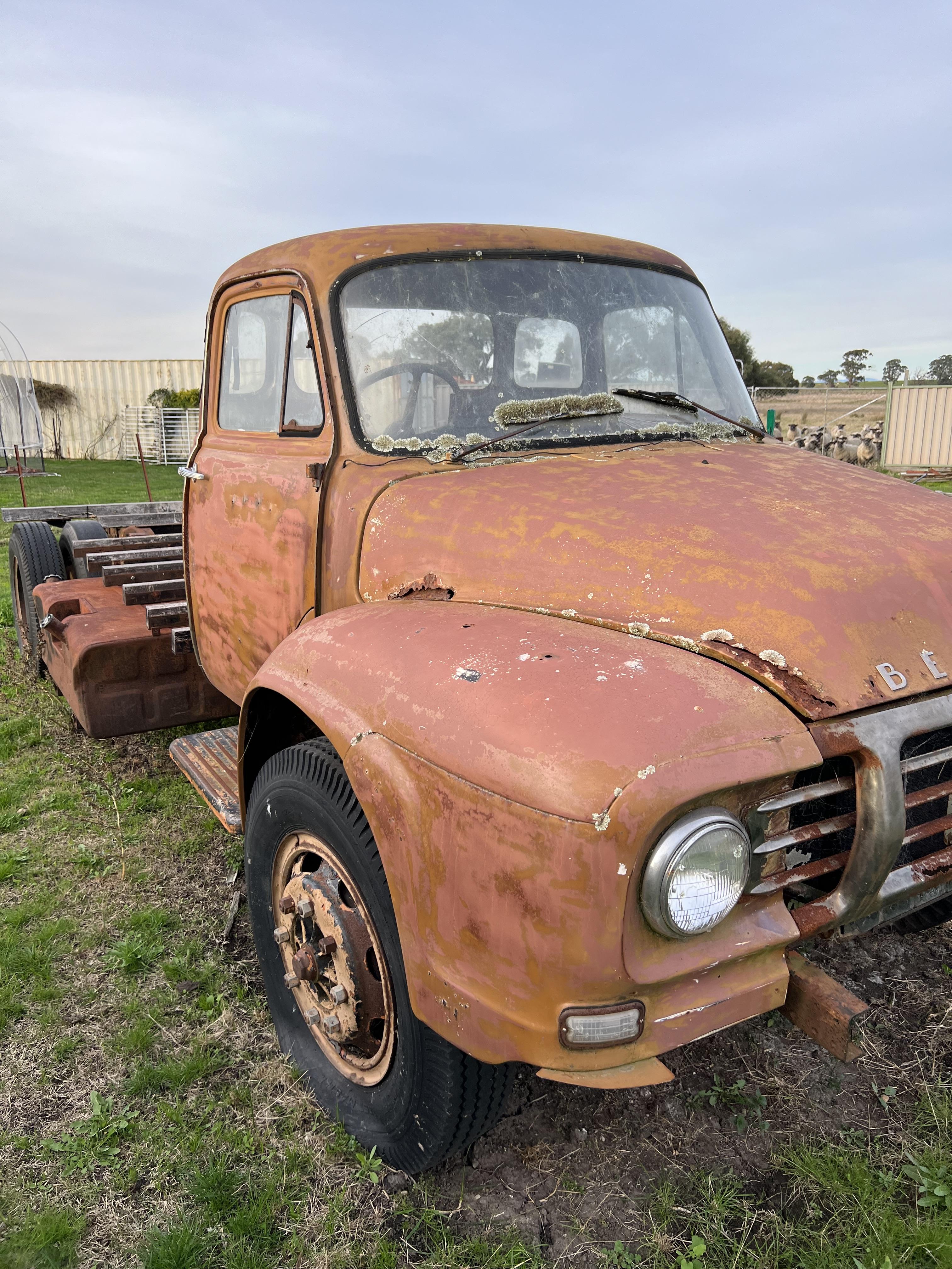 1968 BEDFORD 4 SP MANUAL TRUCK