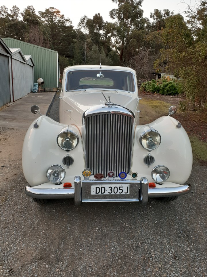 1951 BENTLEY MARK VI SALOON