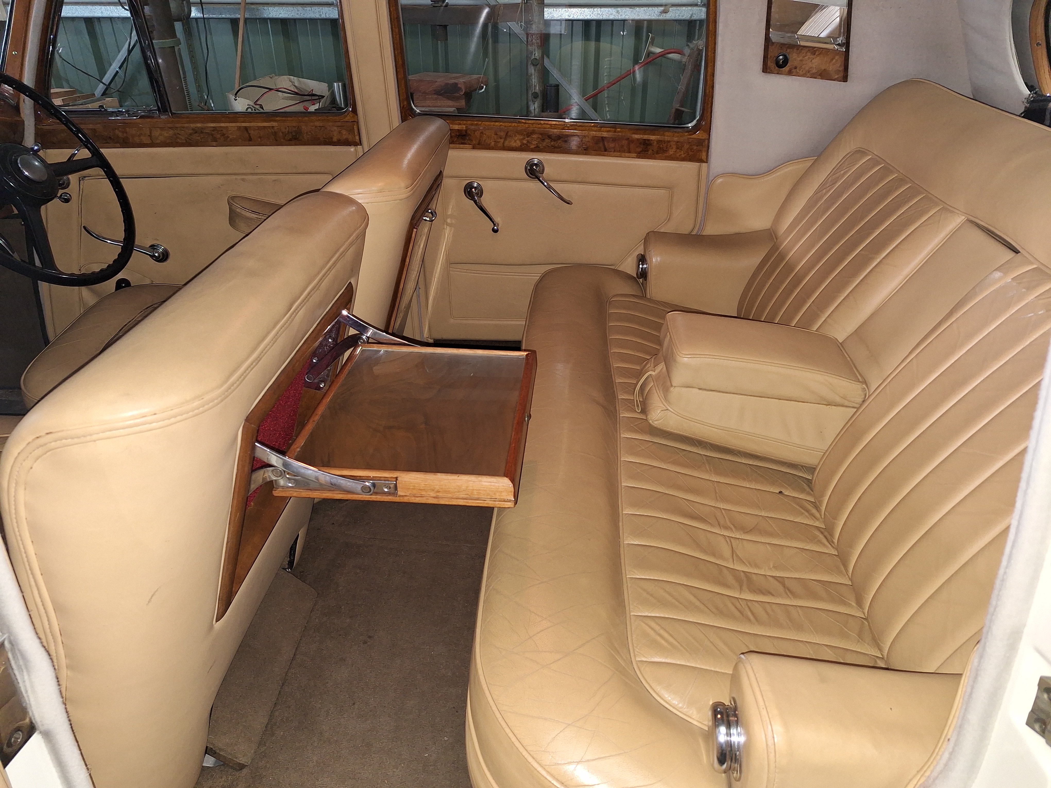 1951 BENTLEY MARK VI SALOON
