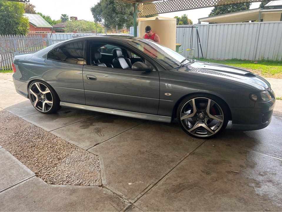 2005 HOLDEN MONARO VZ CV8-Z COUPE