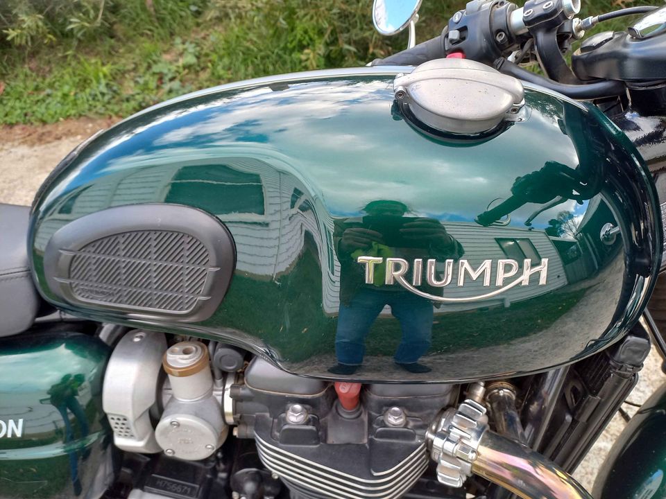 2016 TRIUMPH THRUXTON ROAD