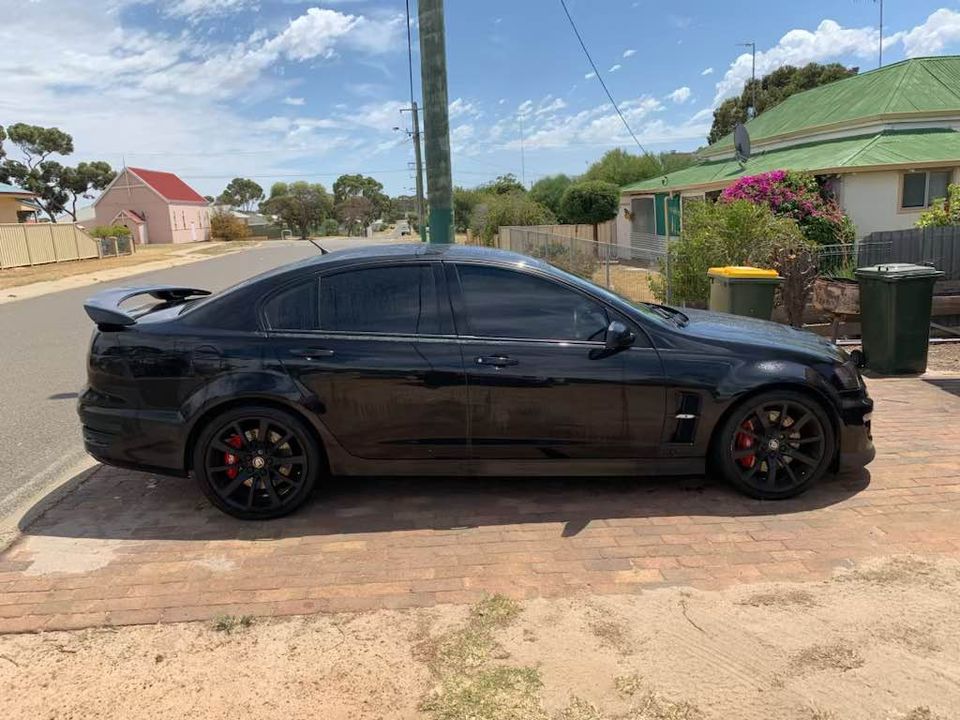 2013 HSV CLUBSPORT GEN F R8 AUTOMATIC SEDAN