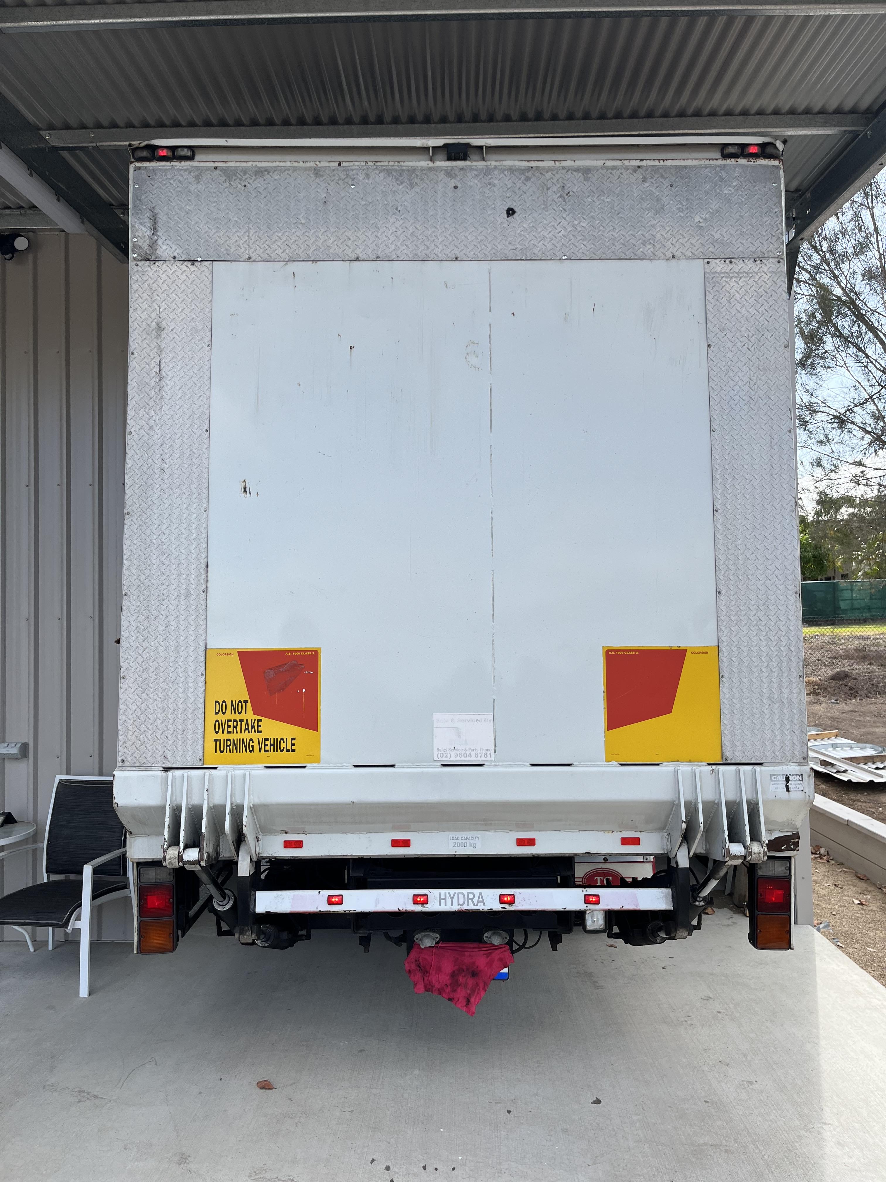 2010 MITSUBISHI FUSO FK 600 PANTECH