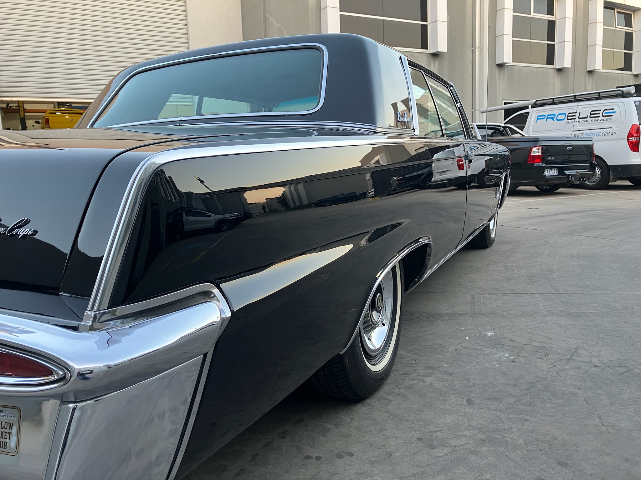 1964 CHRYSLER IMPERIAL CROWN COUPE