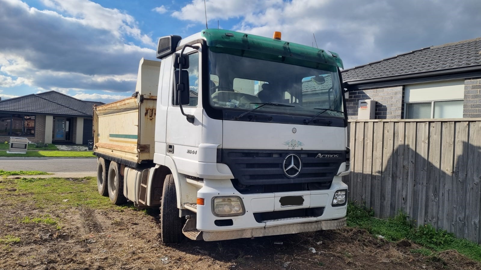 2005 MERCEDES BENZ ACTROS 2644 6X4 TIPPER TRUCKg