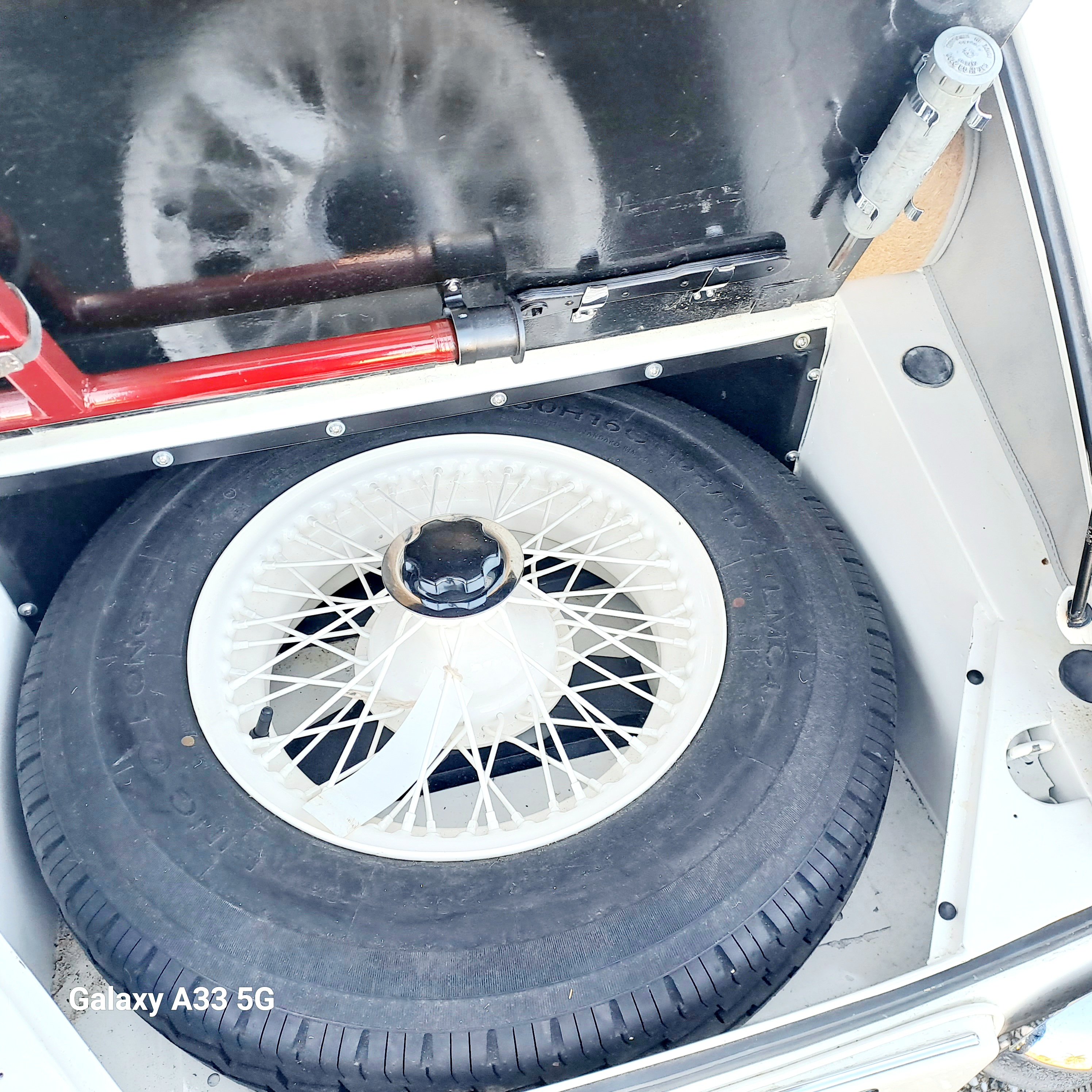 1955 JAGUAR XK140 SE COUPE