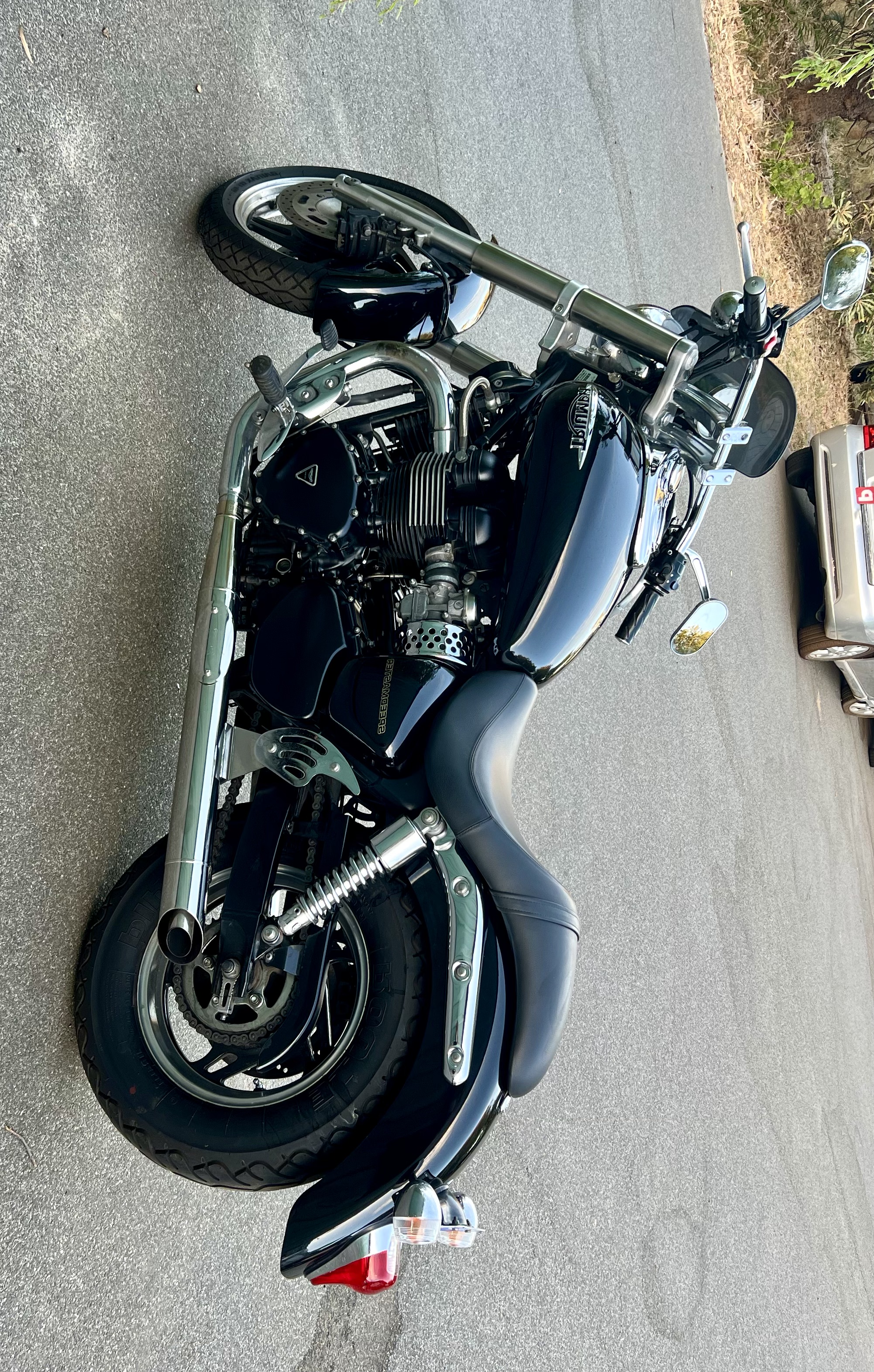 2010 TRIUMPH BONNEVILLE ROAD