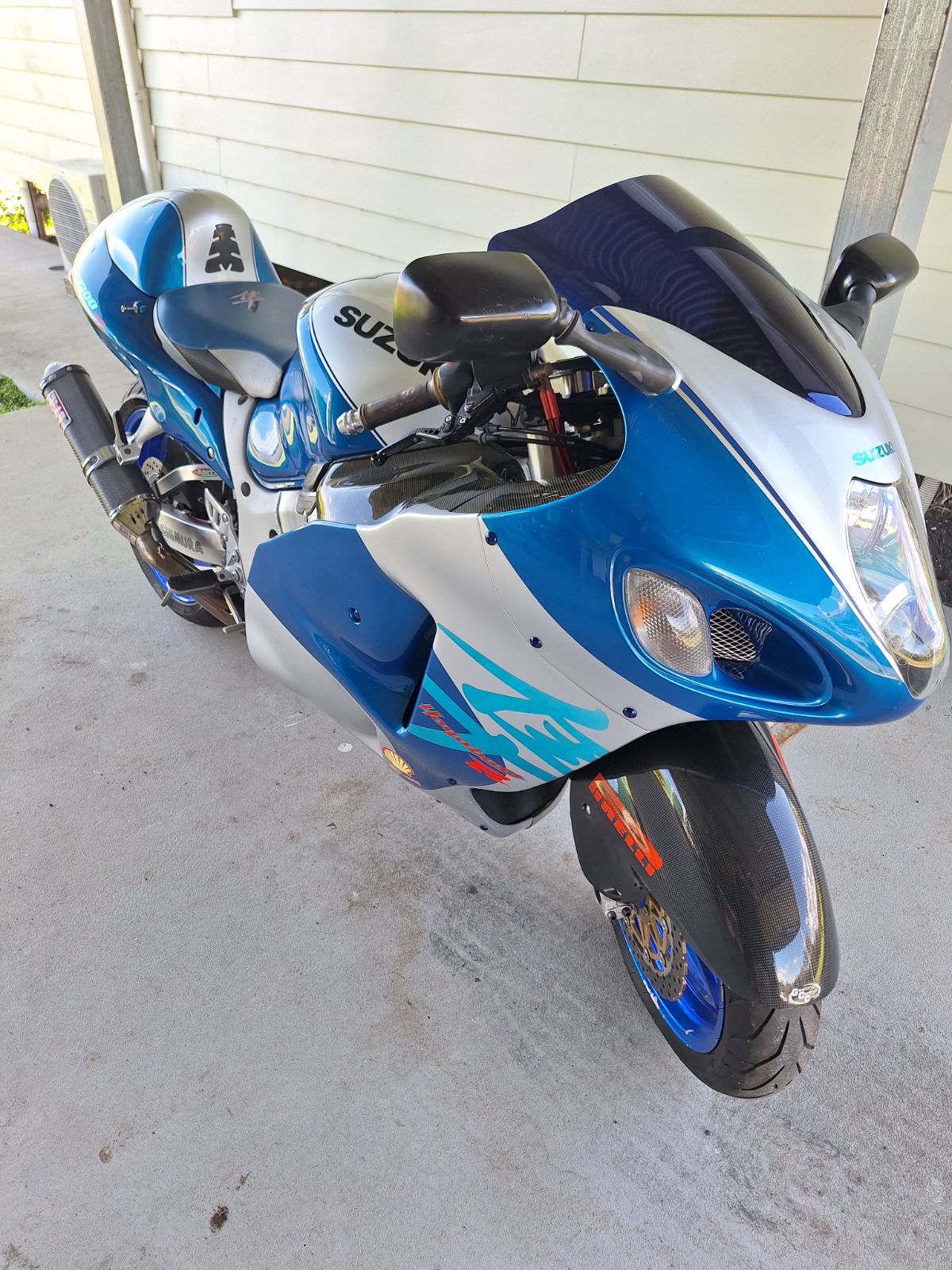 2001 SUZUKI GSX1300R HAYABUSA ROAD