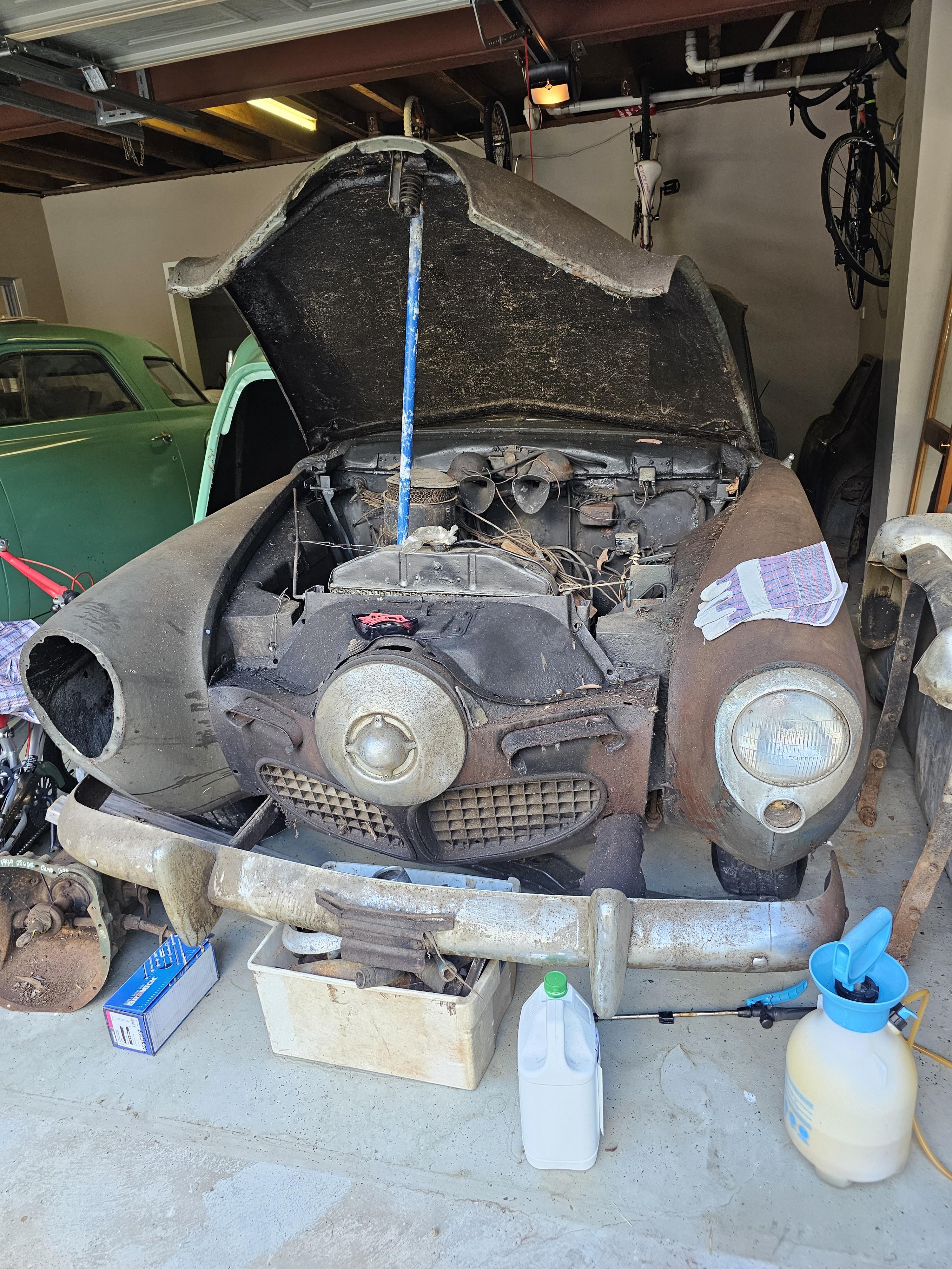 1951 STUDEBAKER CHAMPION SEDAN