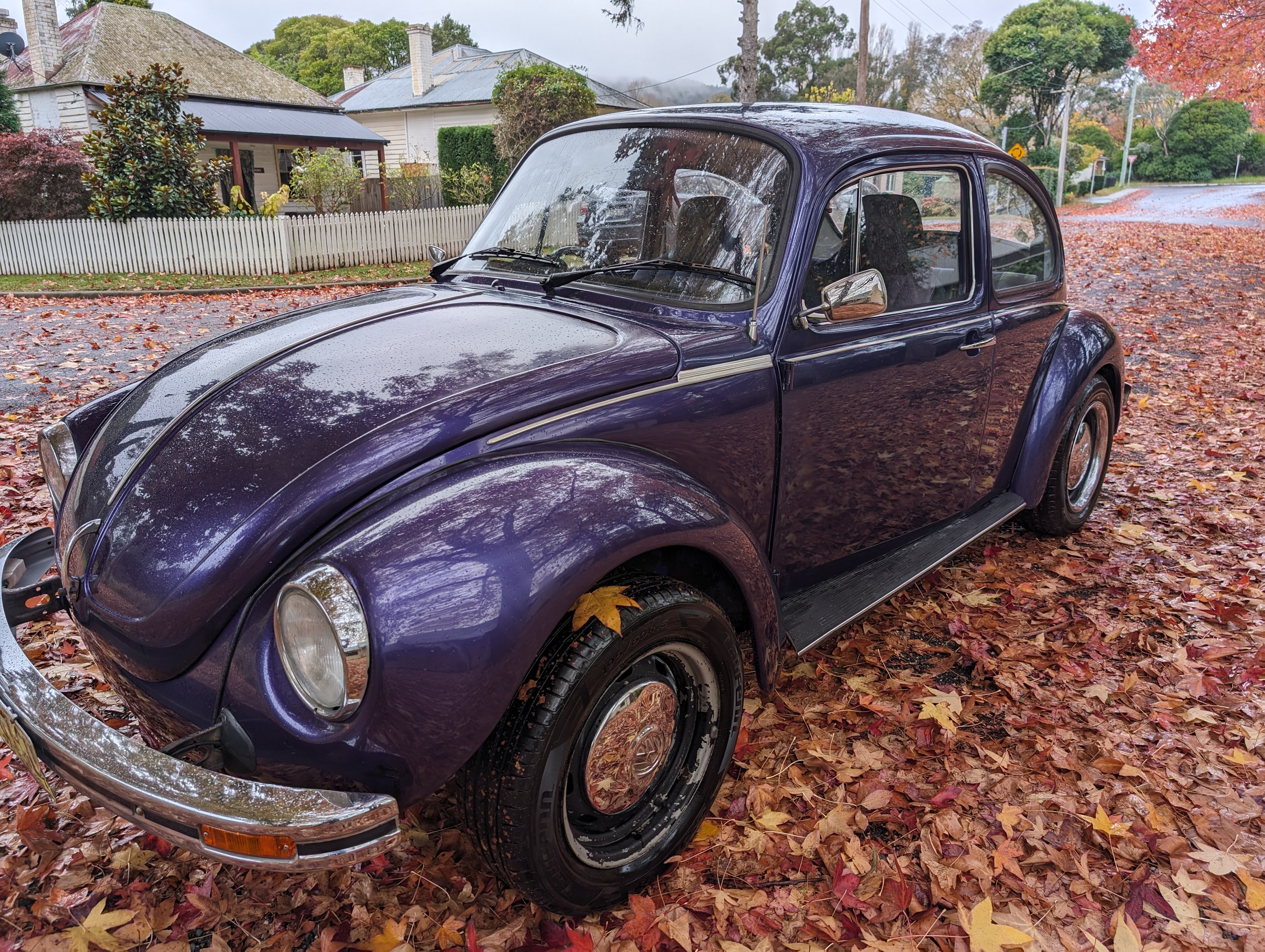 1975 VOLKSWAGEN 1600 SUPER BUG L 4 SP MANUAL 2D SEDAN