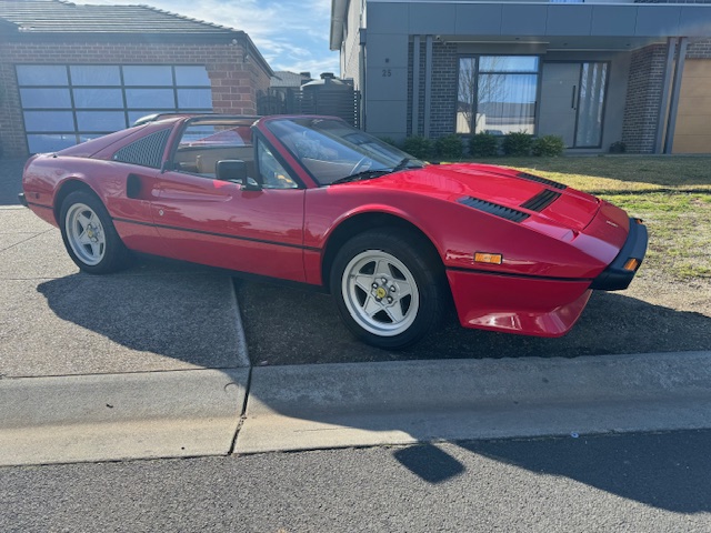 1985 FERRARI 308 GTS QUATTROVALVOLE 5 SP MANUAL COUPE