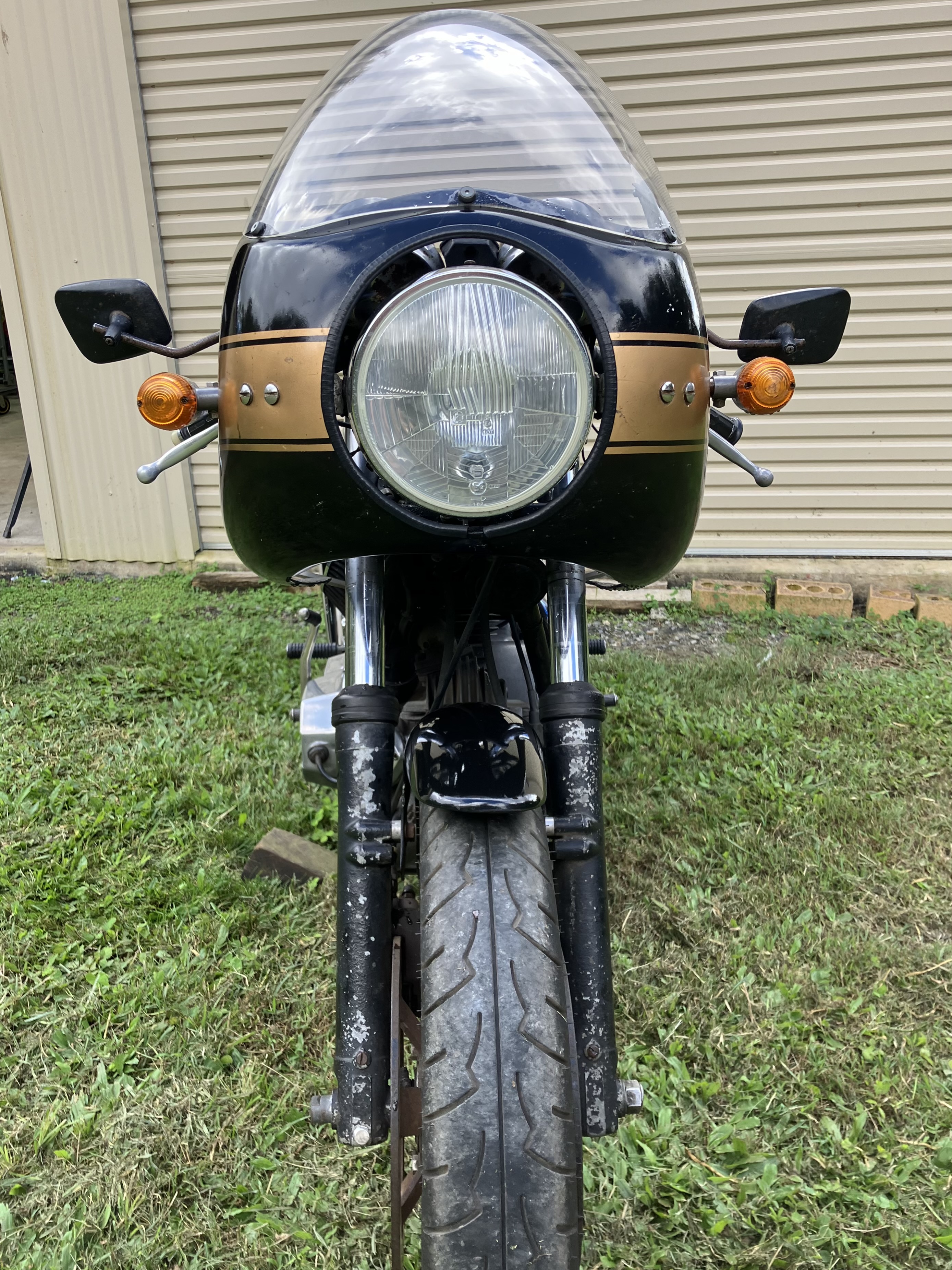 1983 DUCATI 900S2 ROAD