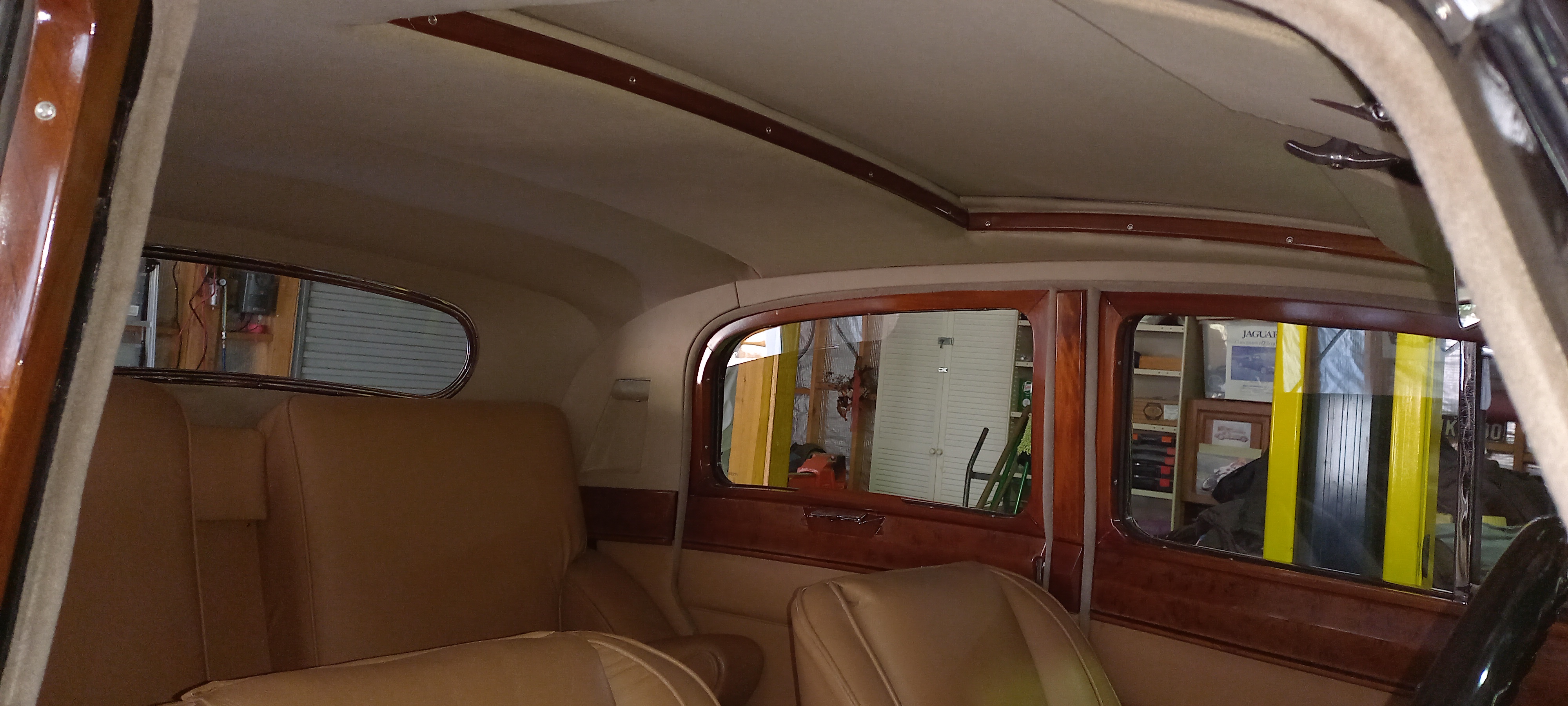1948 JAGUAR MARK IV 3.5 Litre SALOON 