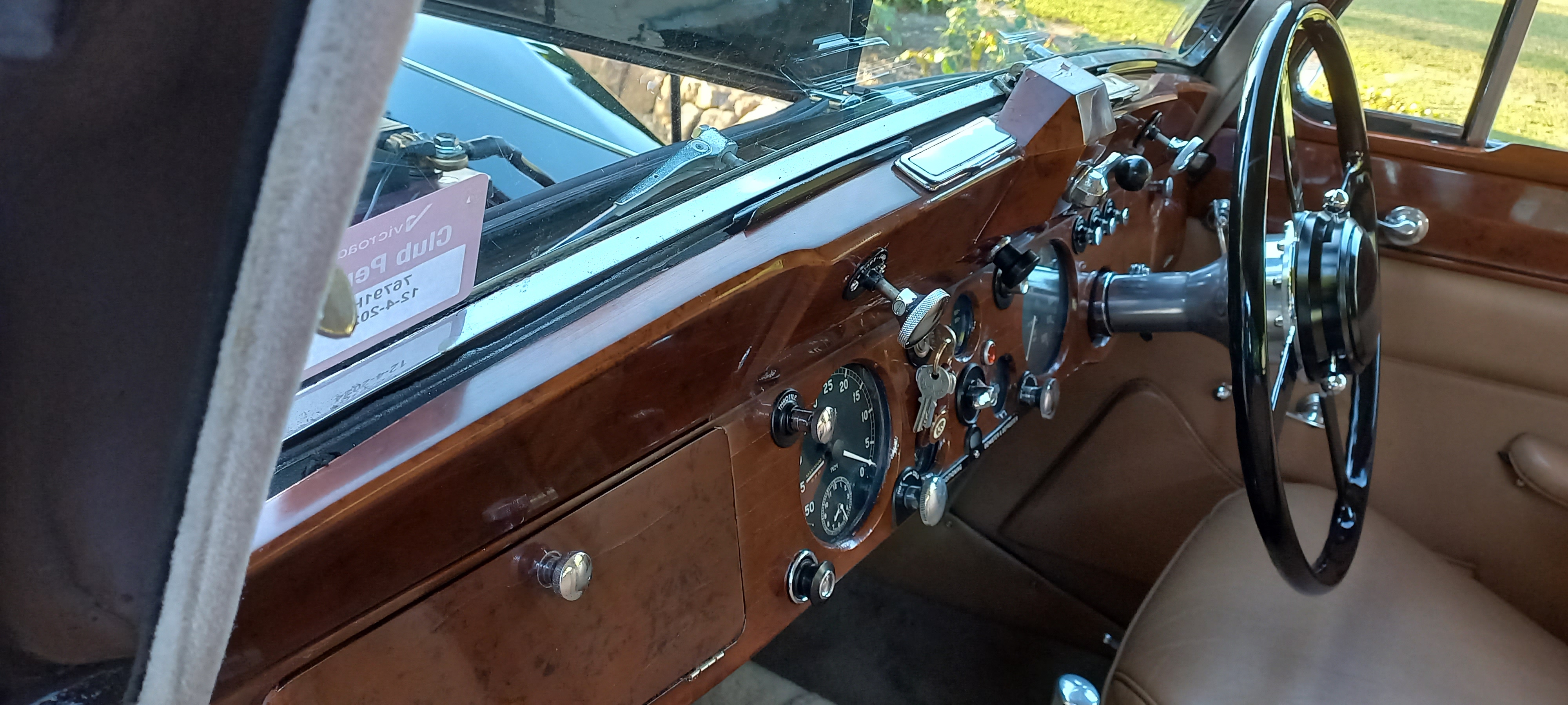 1948 JAGUAR MARK IV 3.5 Litre SALOON 
