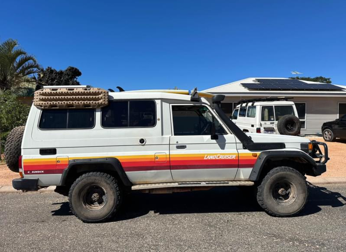 1993 TOYOTA LANDCRUSIER 75 SERIES TROOPCARRIER 