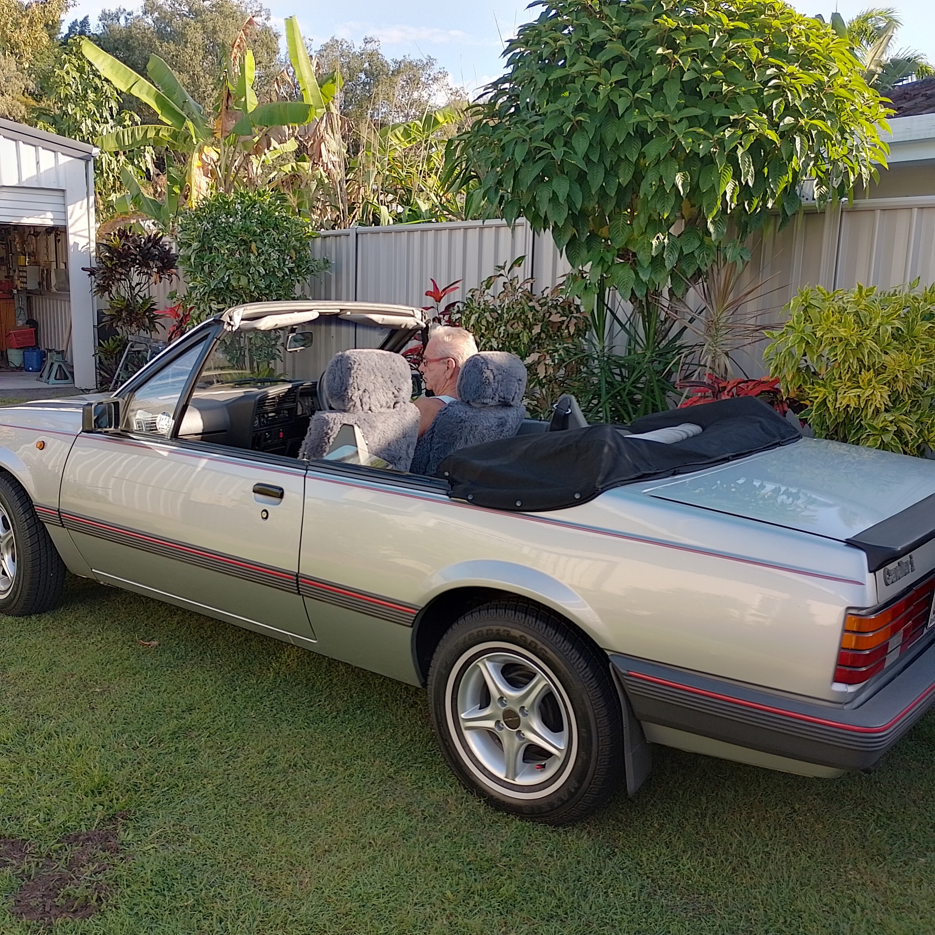1986 VAUXHALL CAVALIER CONVERTIBLE