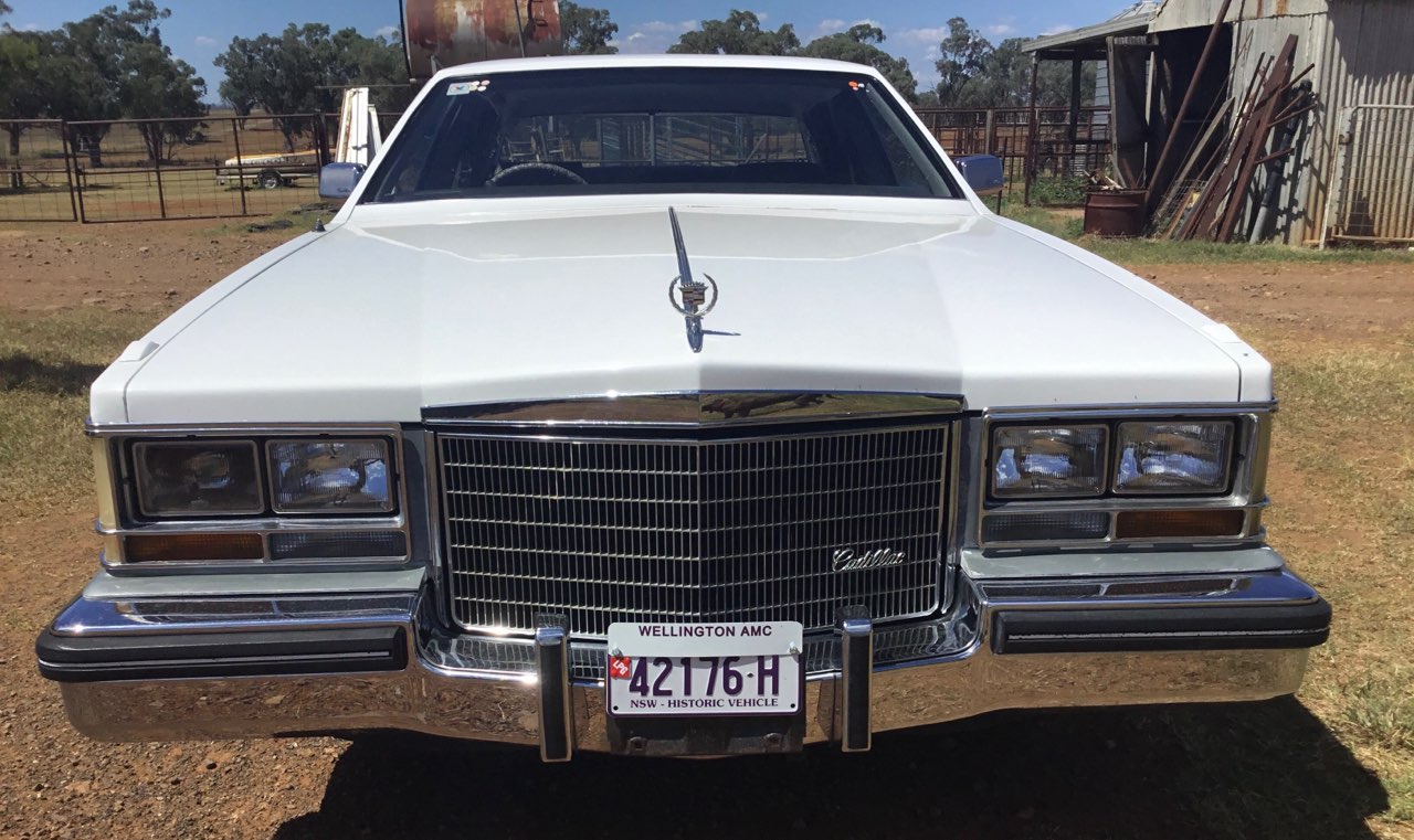 1983 CADILLAC SEVILLE SEDAN