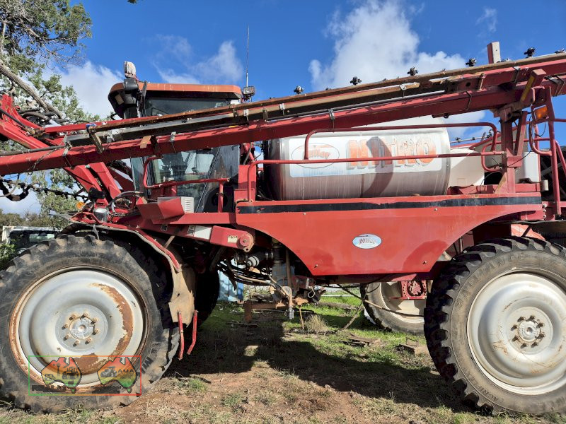 2004 Miller Nitro 2275 Sprayer
