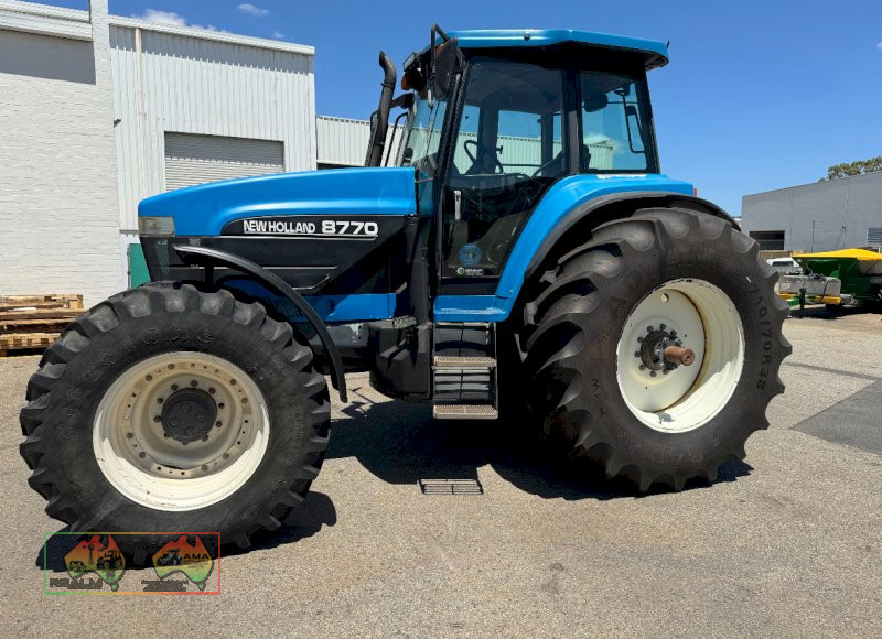 New Holland 8770 Tractor