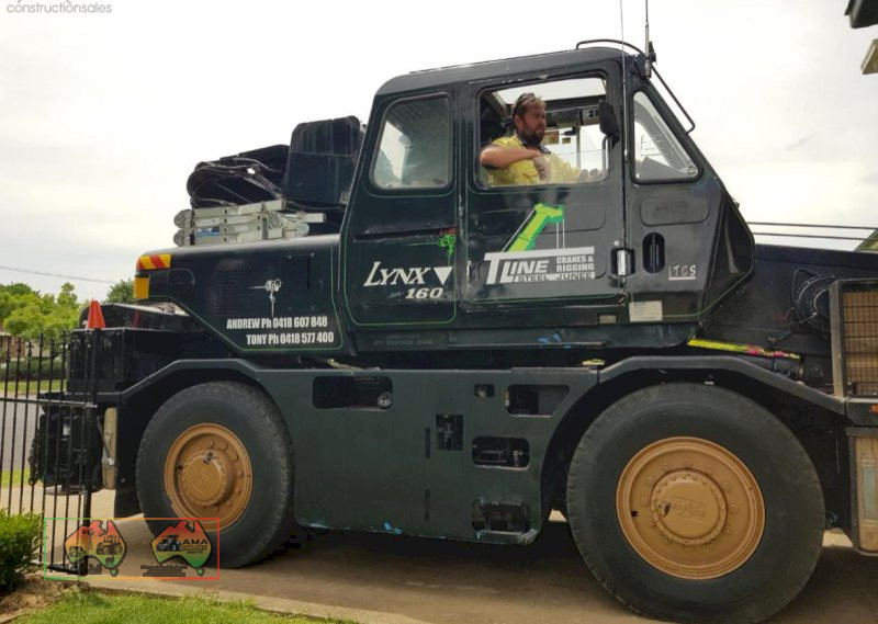 1995 Kobelco TK-160 City Crane