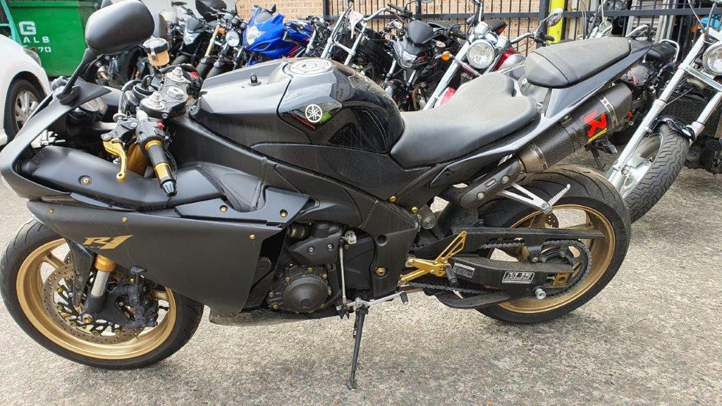 2010 YAMAHA YZF-R1 SPORTS