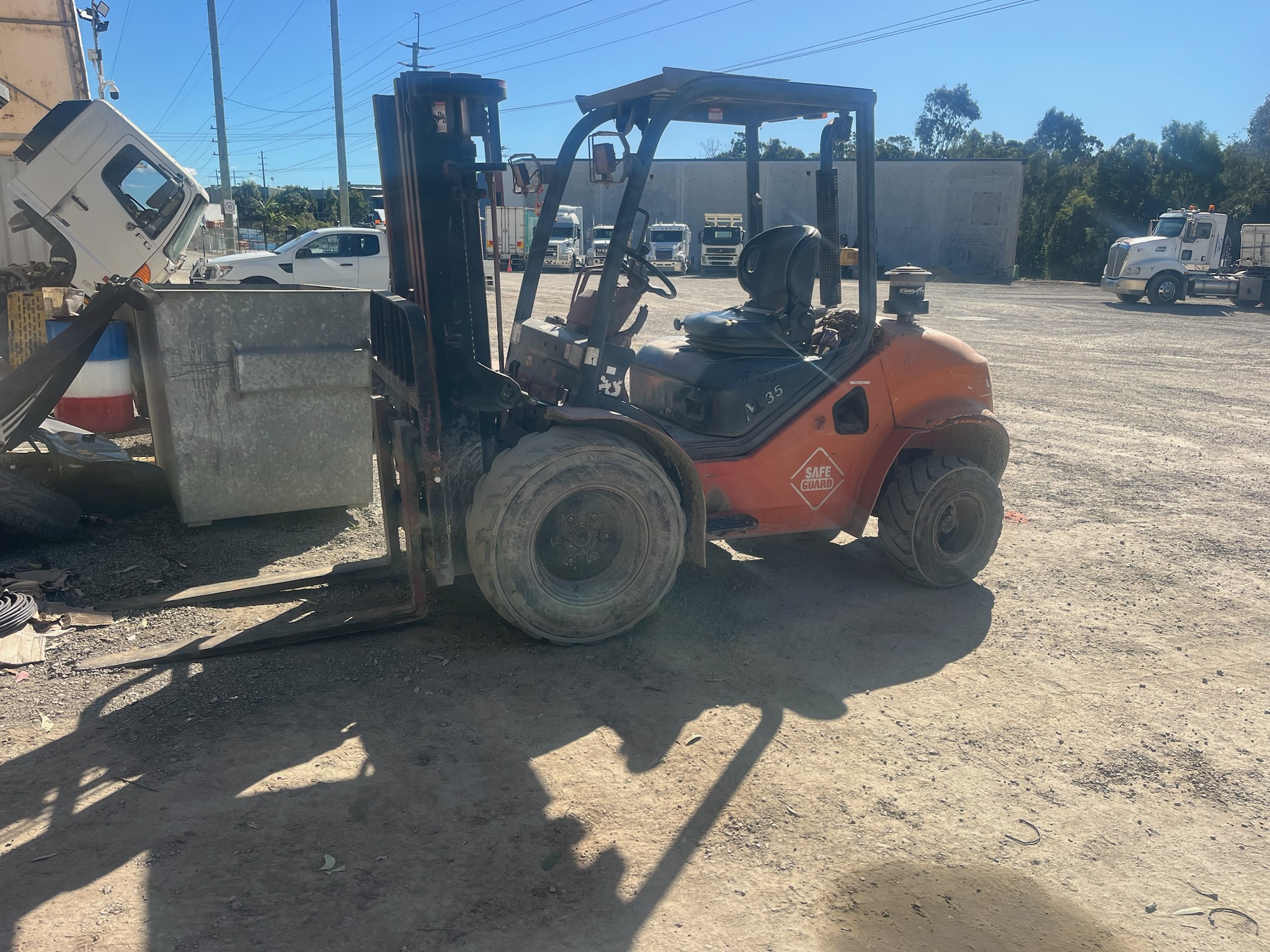 FORKLIFT 3.5 TON