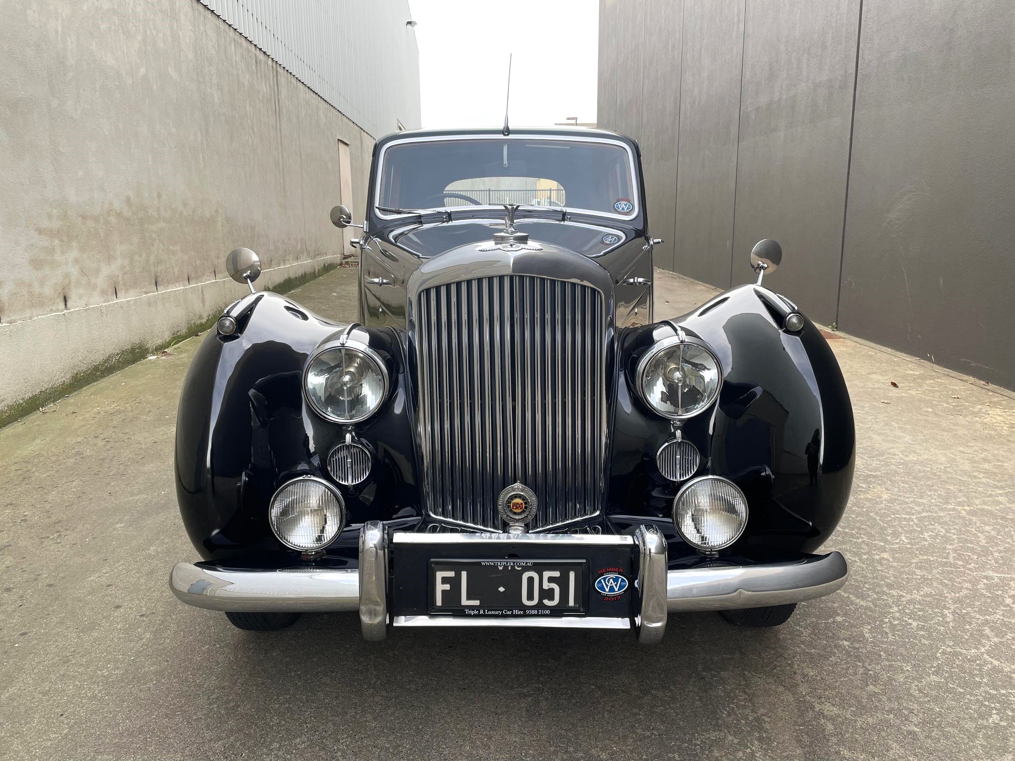 1951 BENTLEY MARK VI SALOON