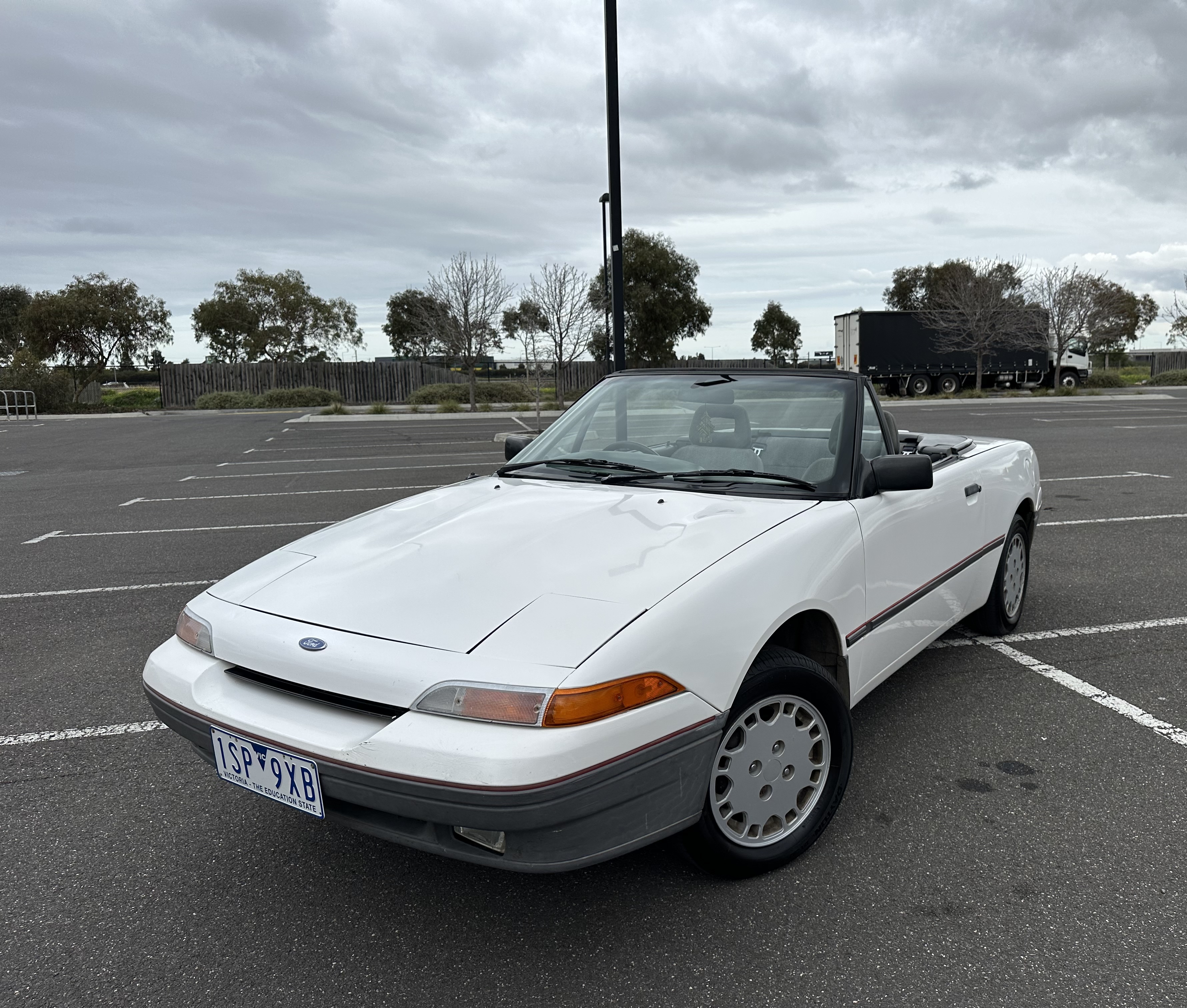 1990 FORD CAPRI SAII 5 SP MANUAL 2D CONVERTIBLE 