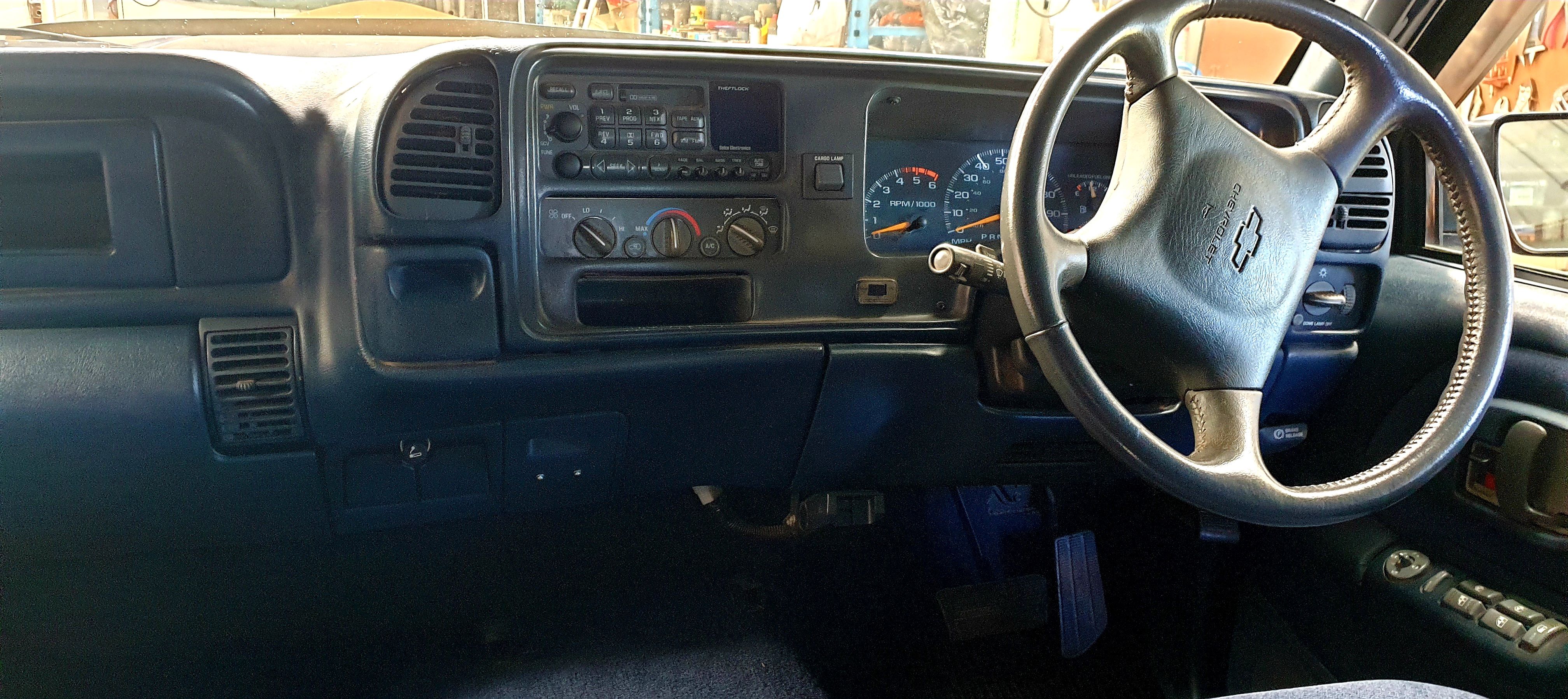 1996 CHEVROLET SILVERADO C3500 CREWCAB PICK UP