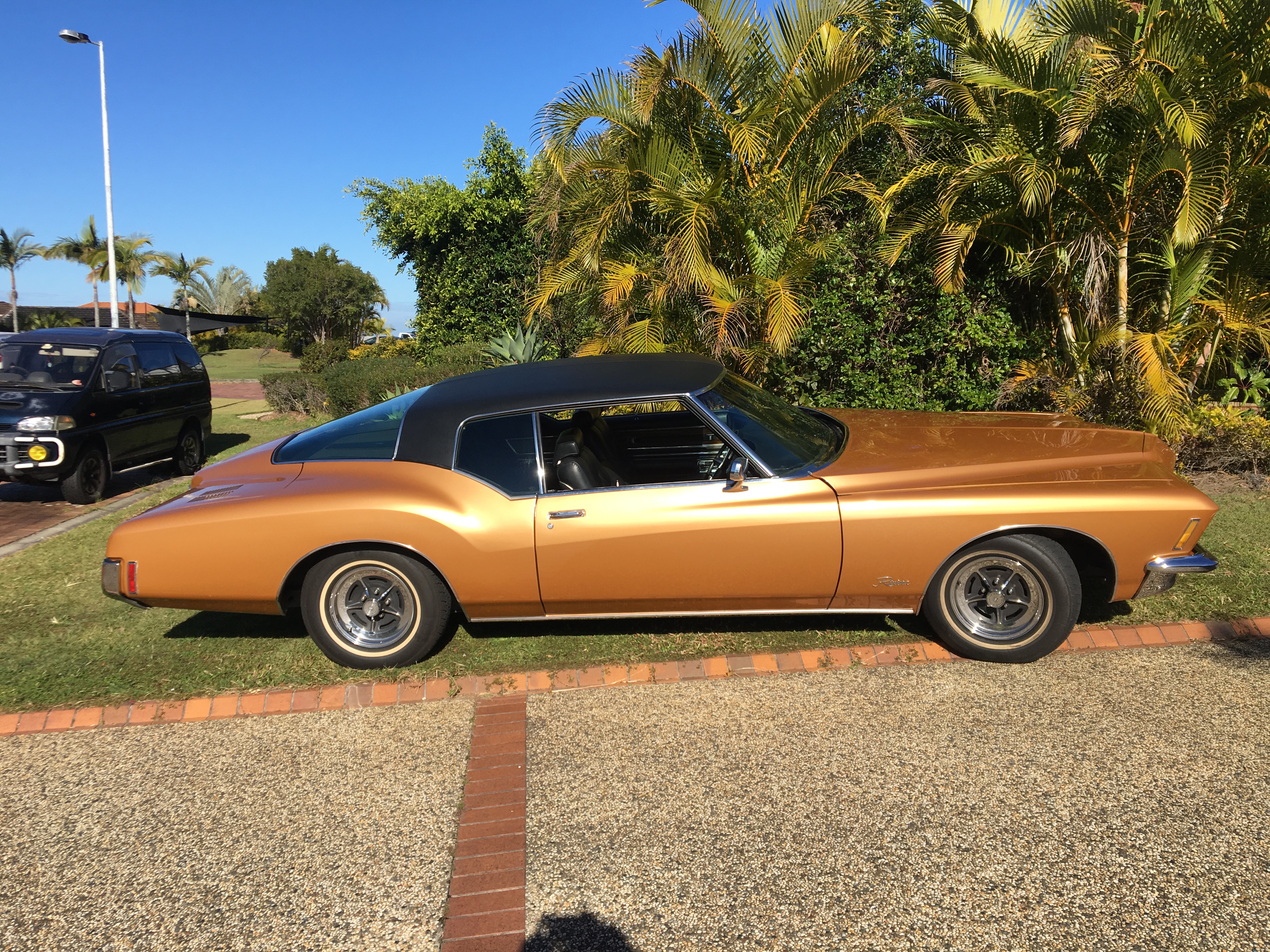 1971 BUICK RIVIERA BOATTAIL COUPE